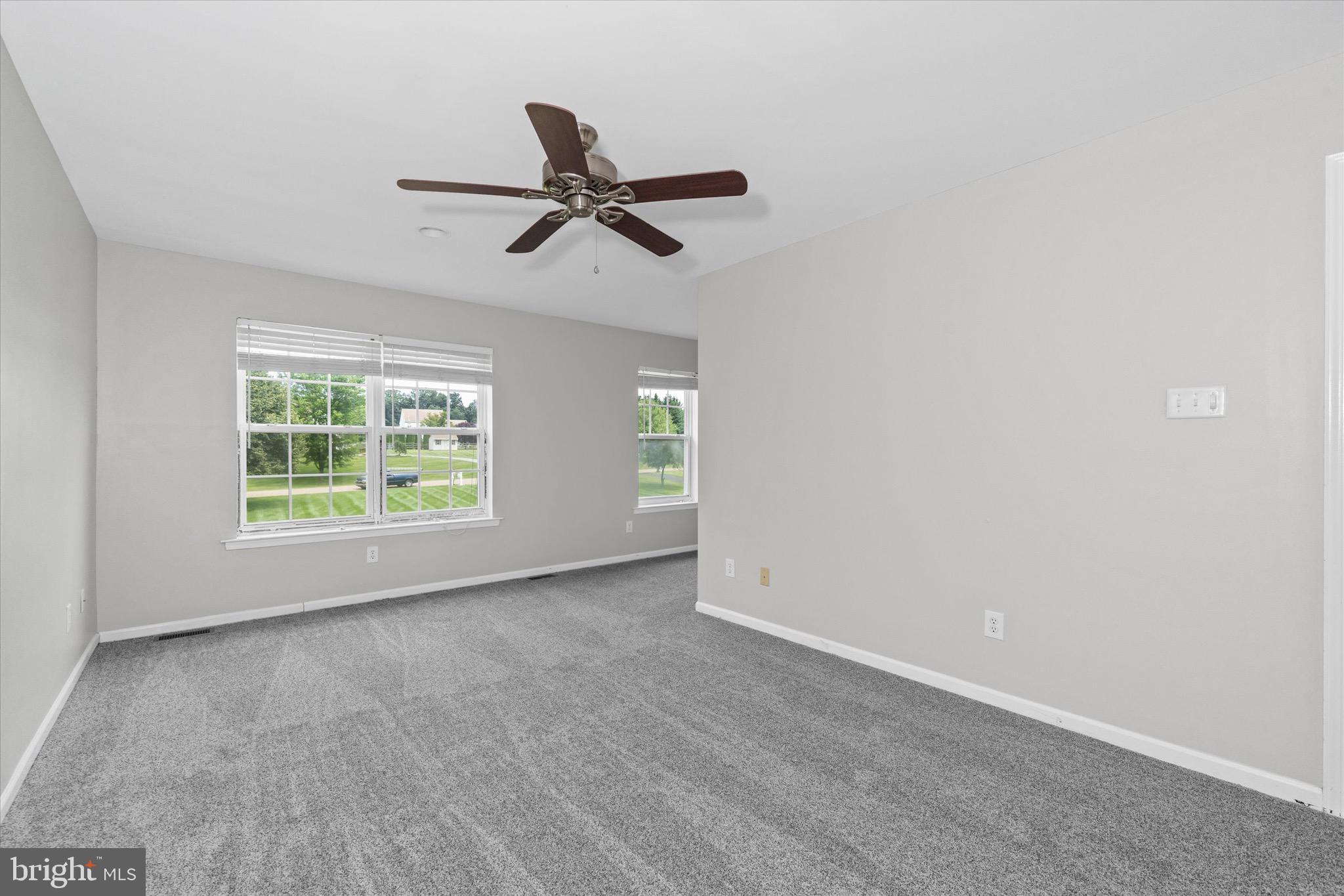 BLACKBURN KNOLL - Residential