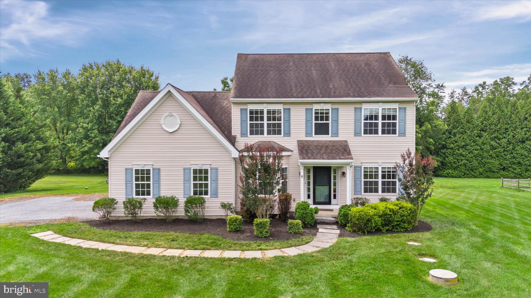 BLACKBURN KNOLL - Residential