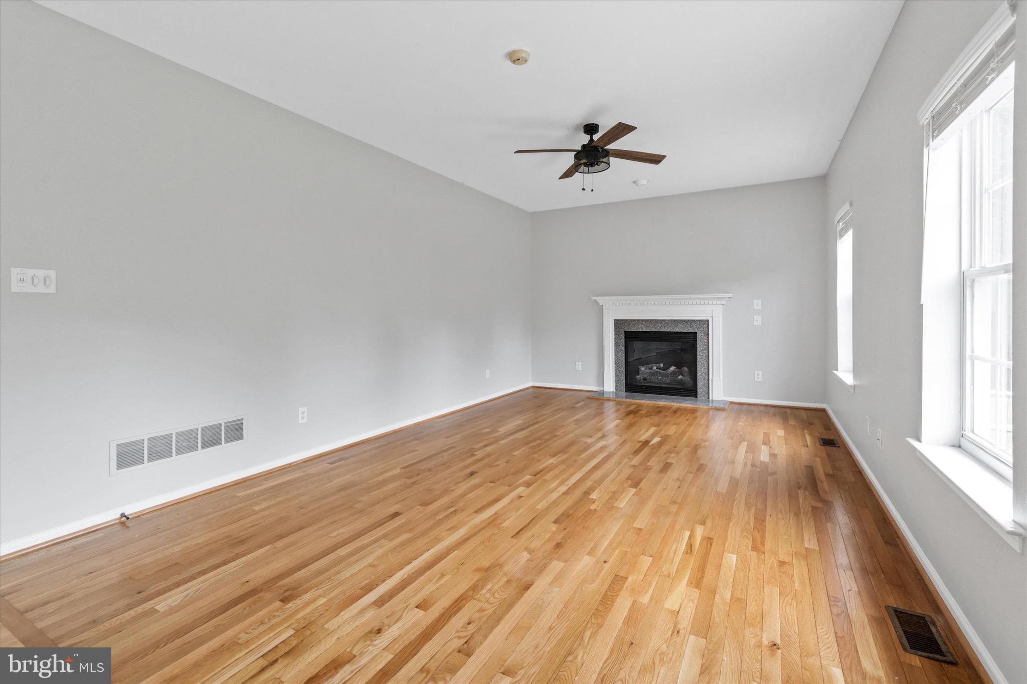 BLACKBURN KNOLL - Residential