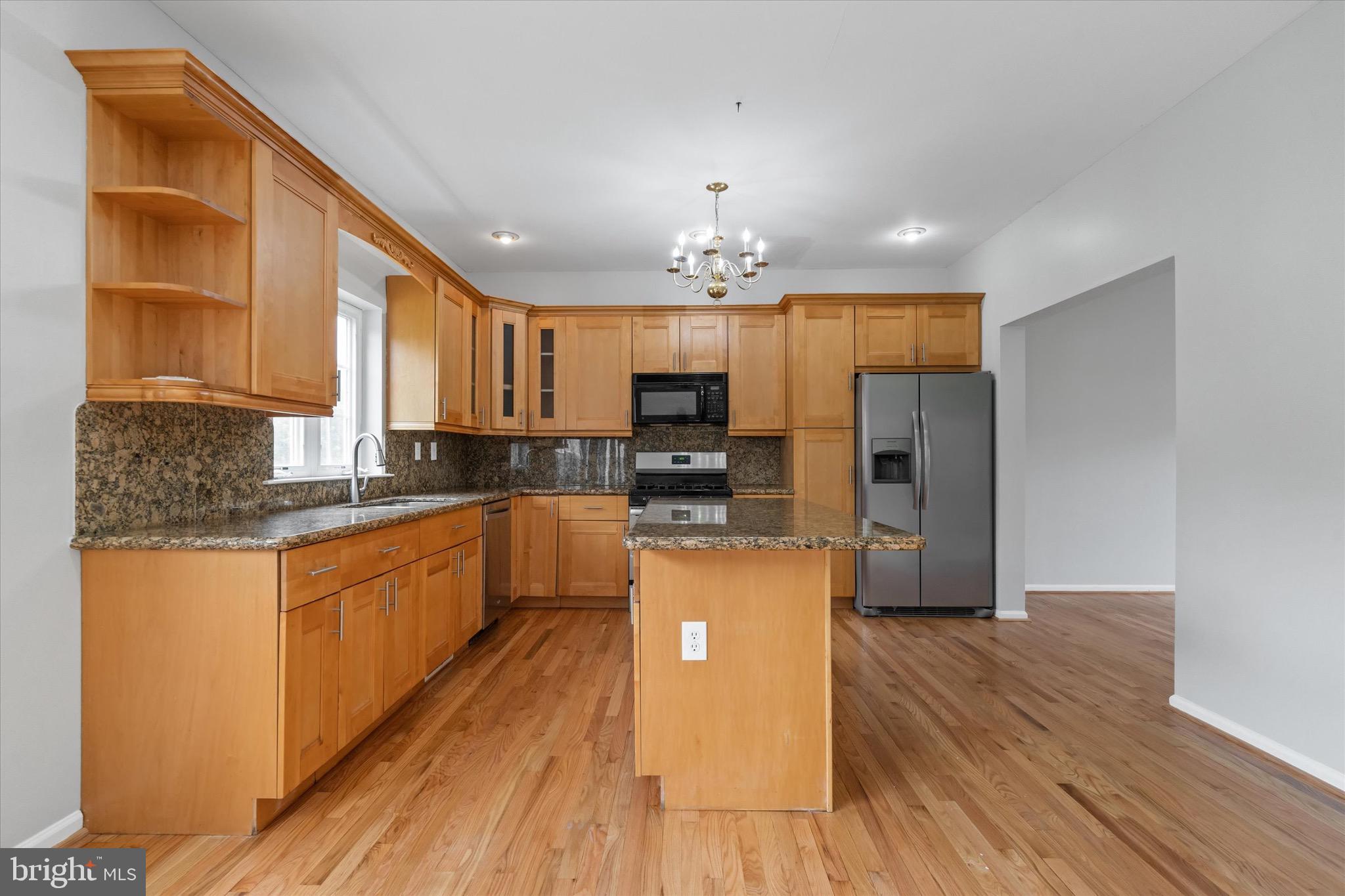 BLACKBURN KNOLL - Residential