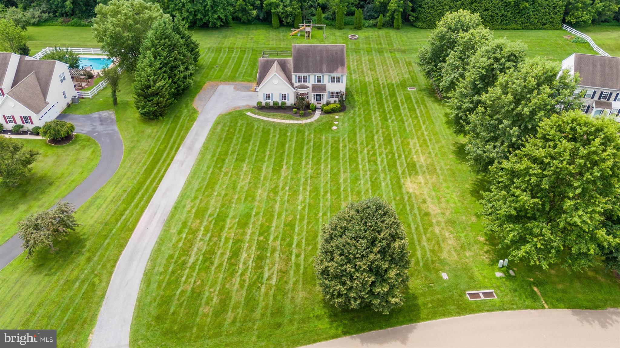 BLACKBURN KNOLL - Residential