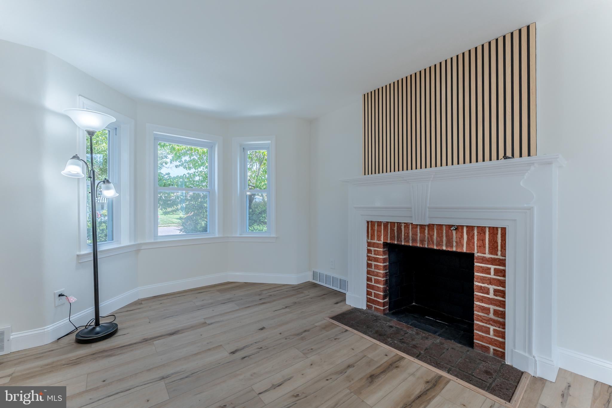 1414 SUNSET DRIVE