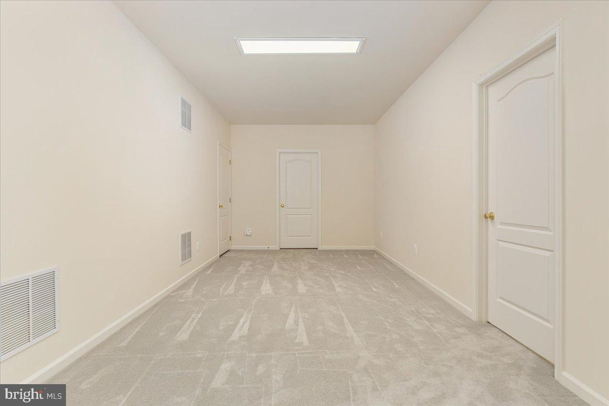 FAIR OAKS CHASE - Residential