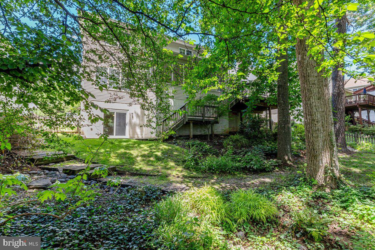 FAIR OAKS CHASE - Residential