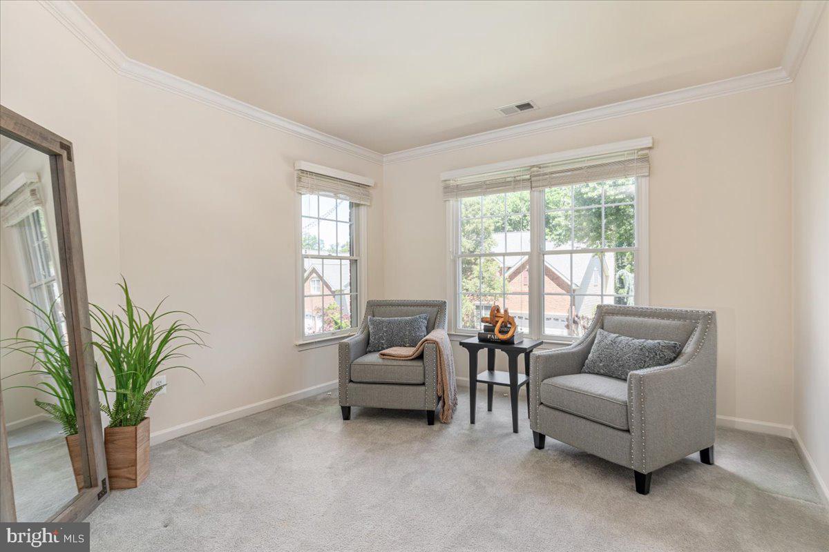 FAIR OAKS CHASE - Residential