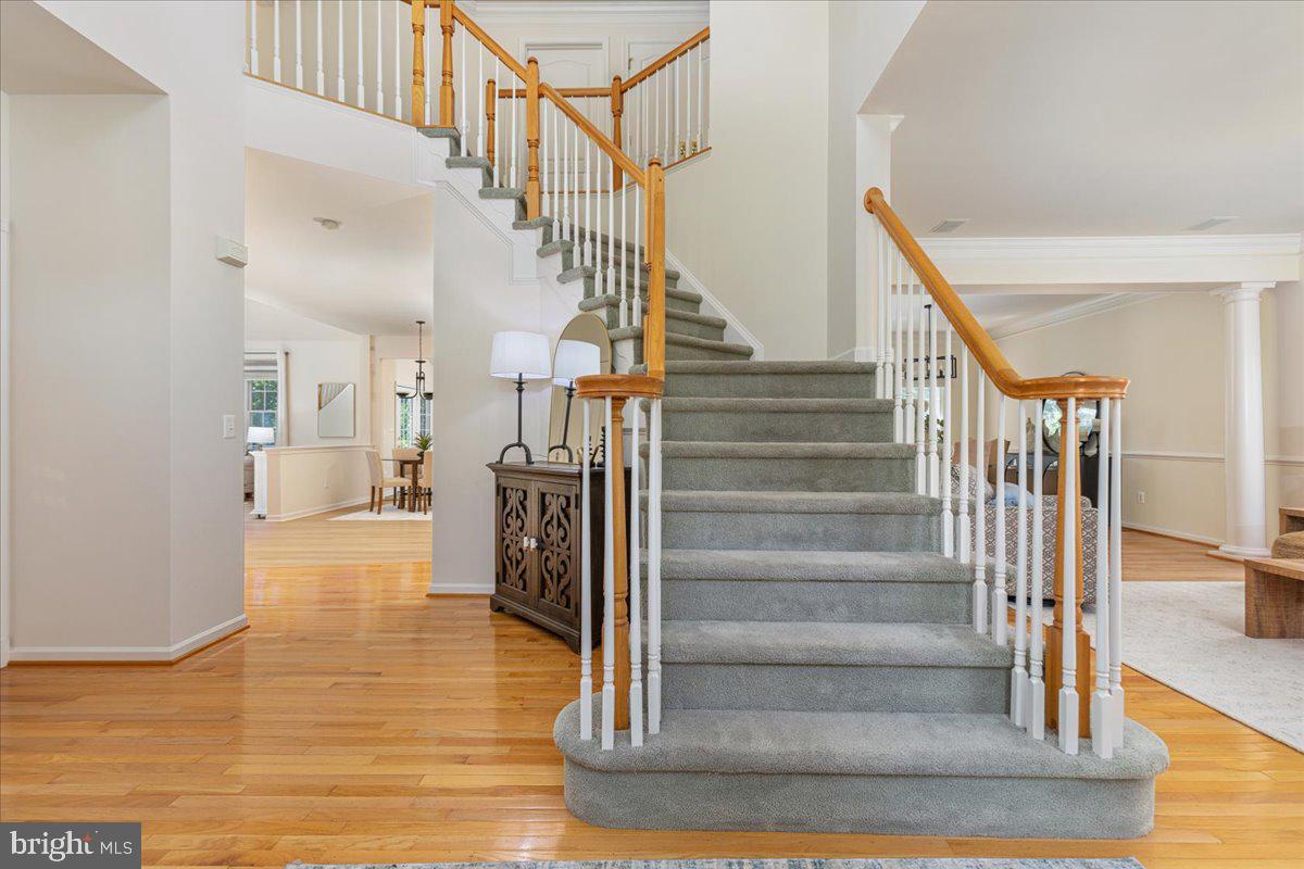 FAIR OAKS CHASE - Residential
