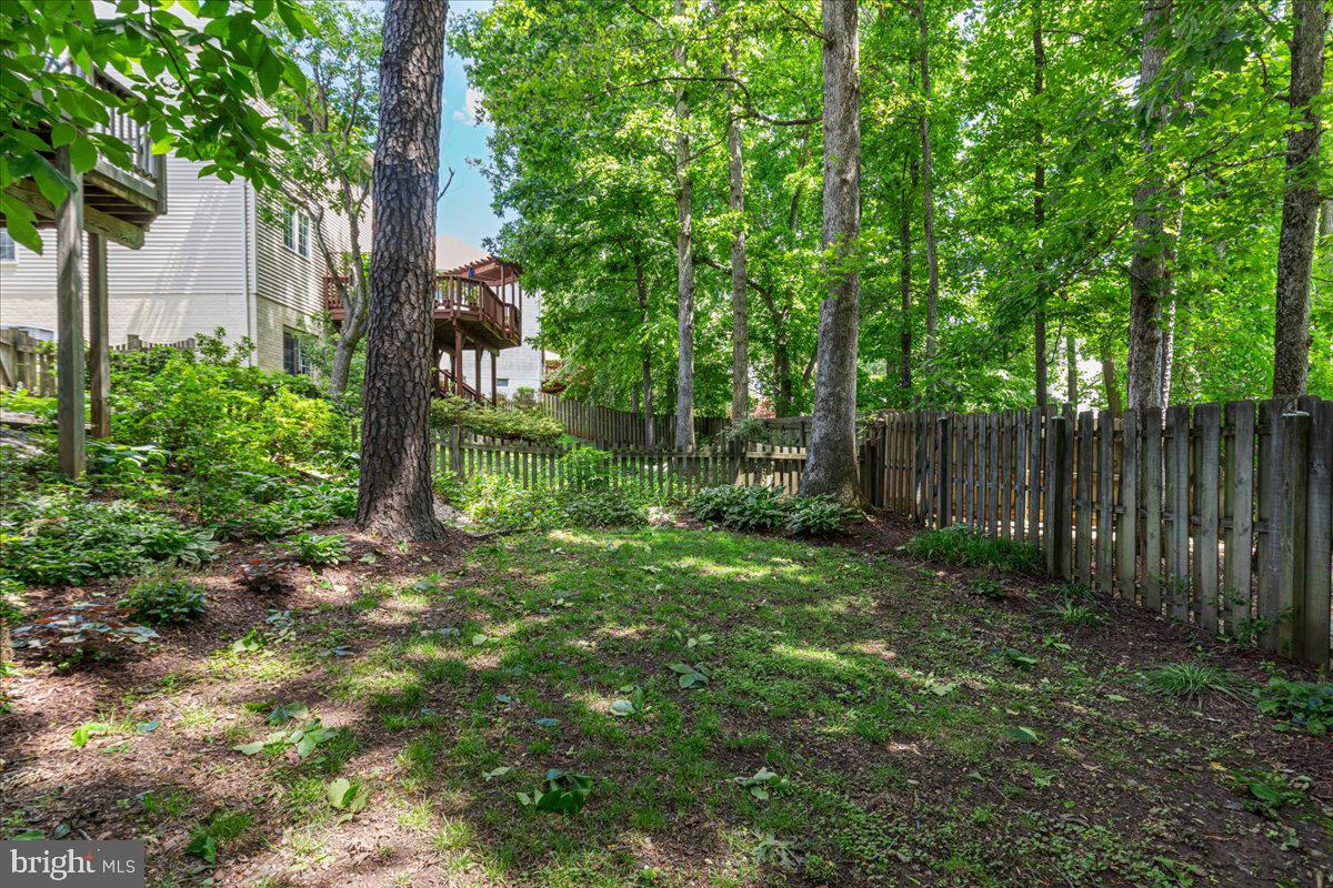 FAIR OAKS CHASE - Residential