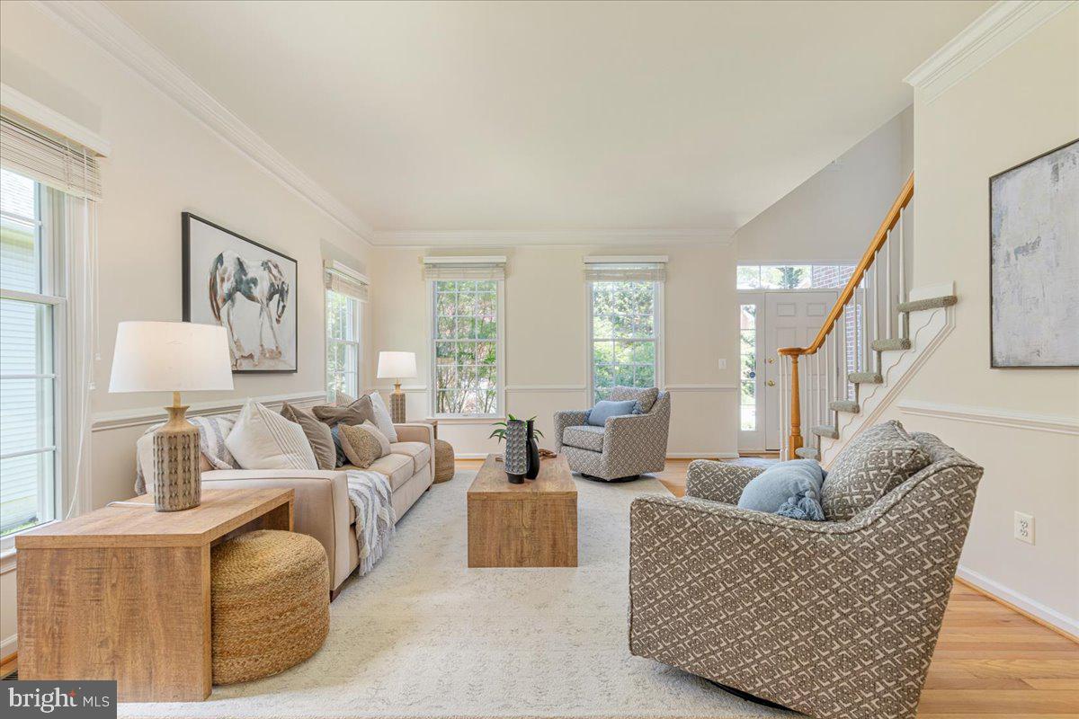 FAIR OAKS CHASE - Residential
