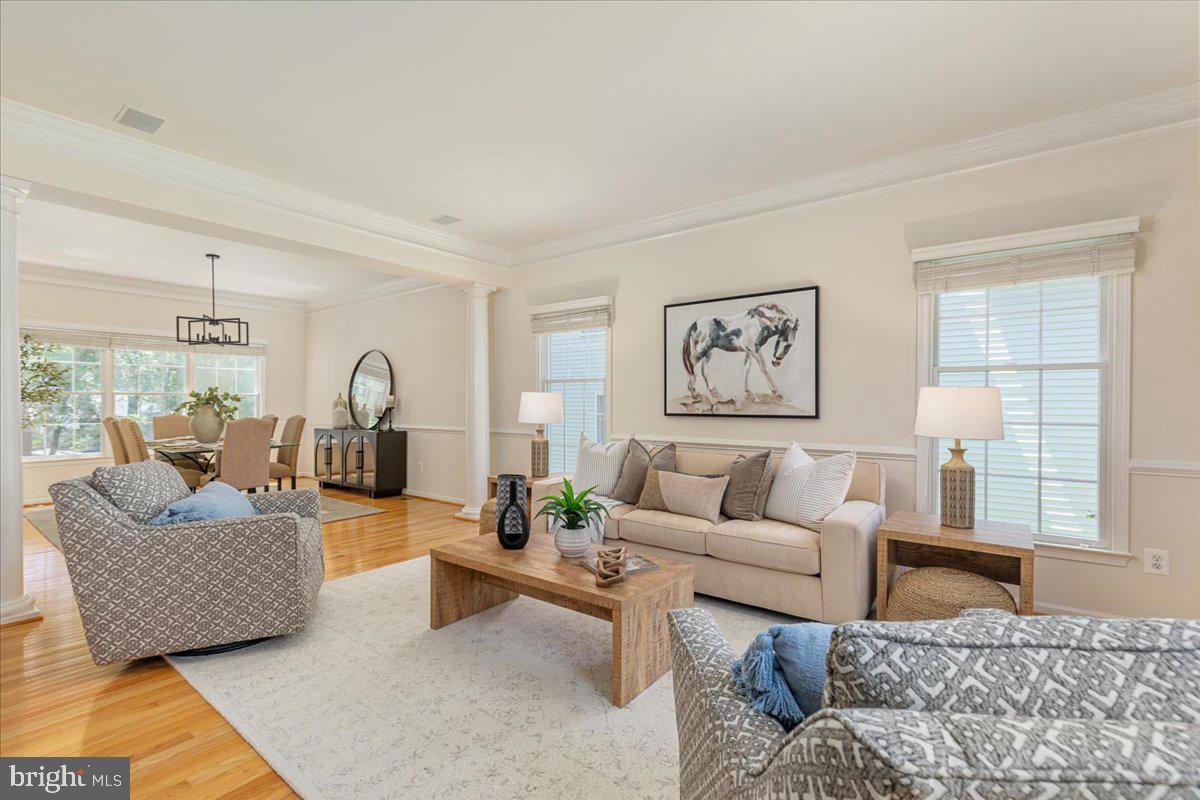 FAIR OAKS CHASE - Residential