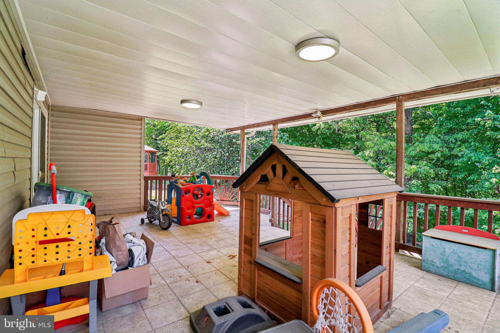 MT AIRY ESTATES- PLAT 5 - Residential