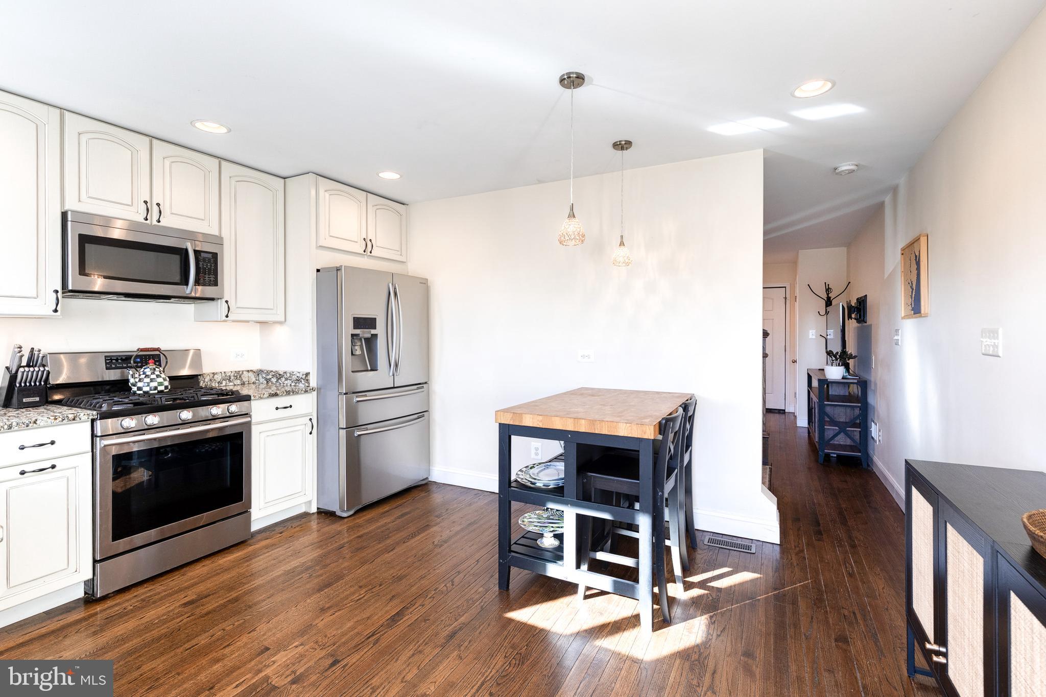 MEDFIELD - Residential