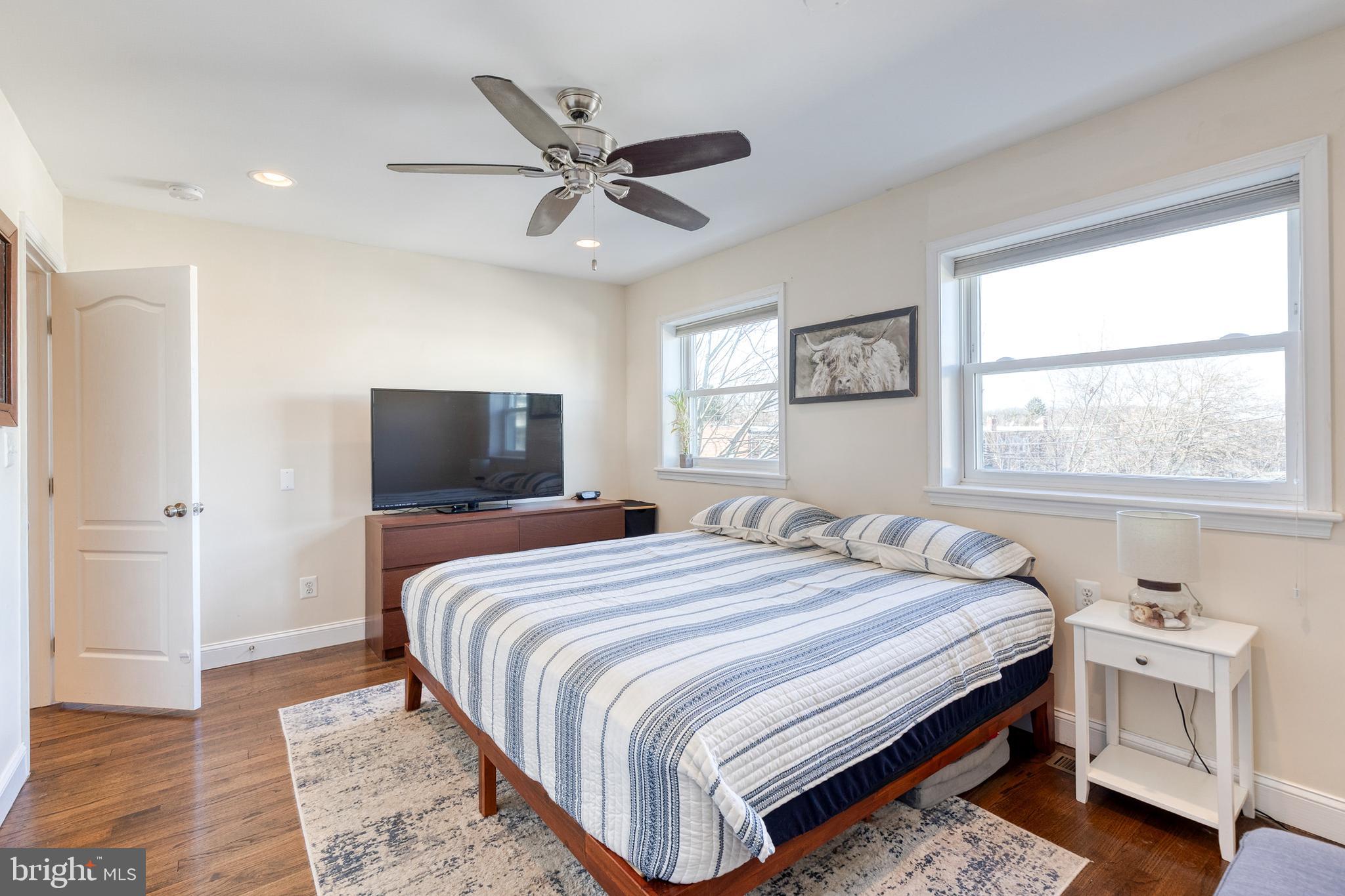 MEDFIELD - Residential