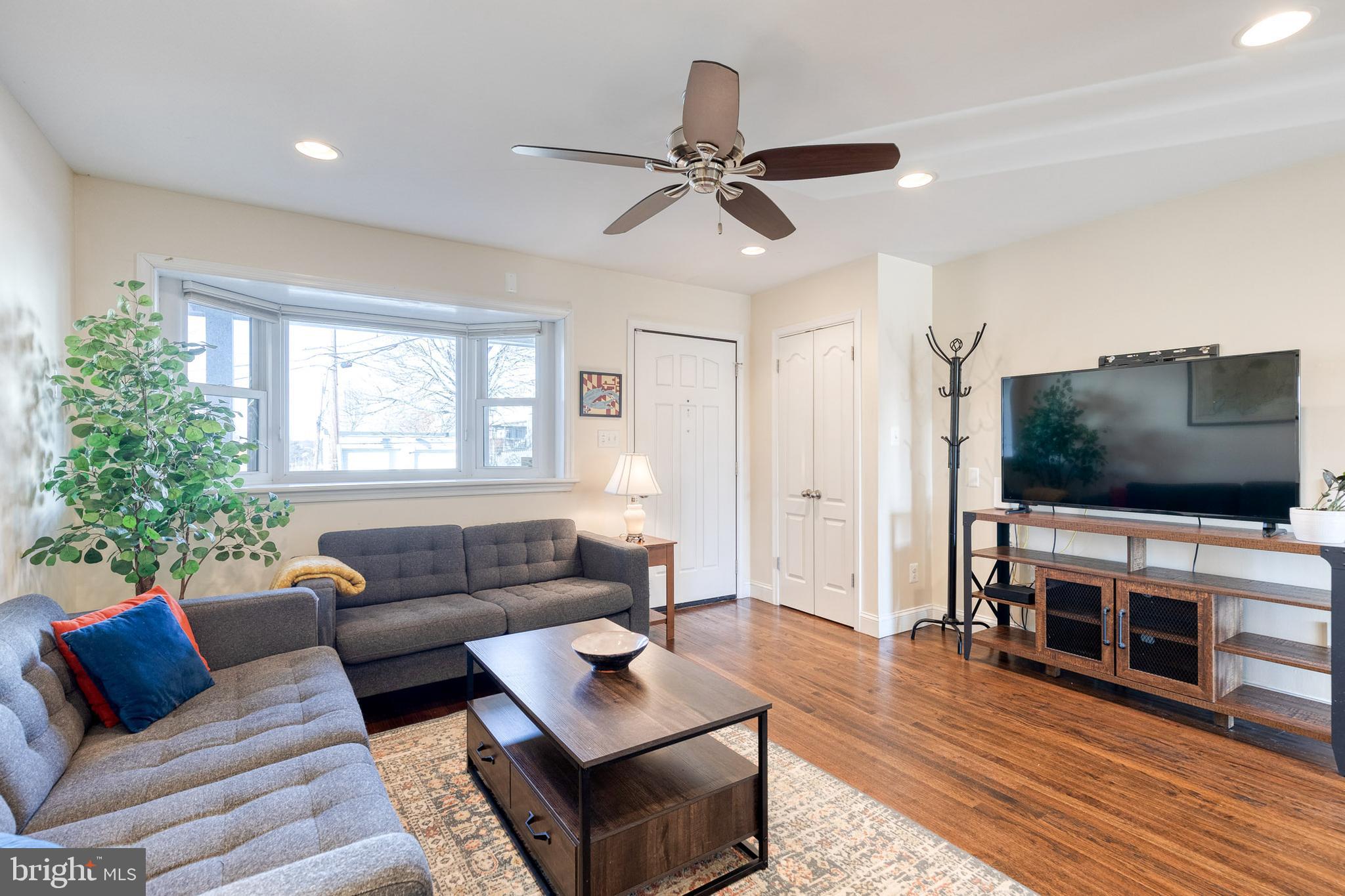 MEDFIELD - Residential