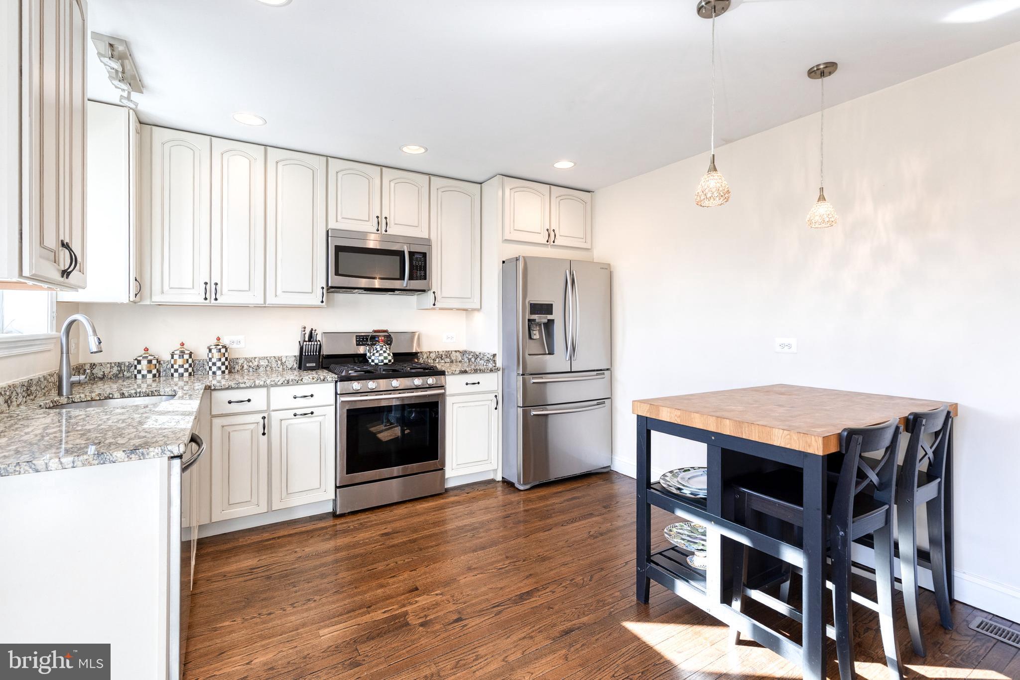 MEDFIELD - Residential