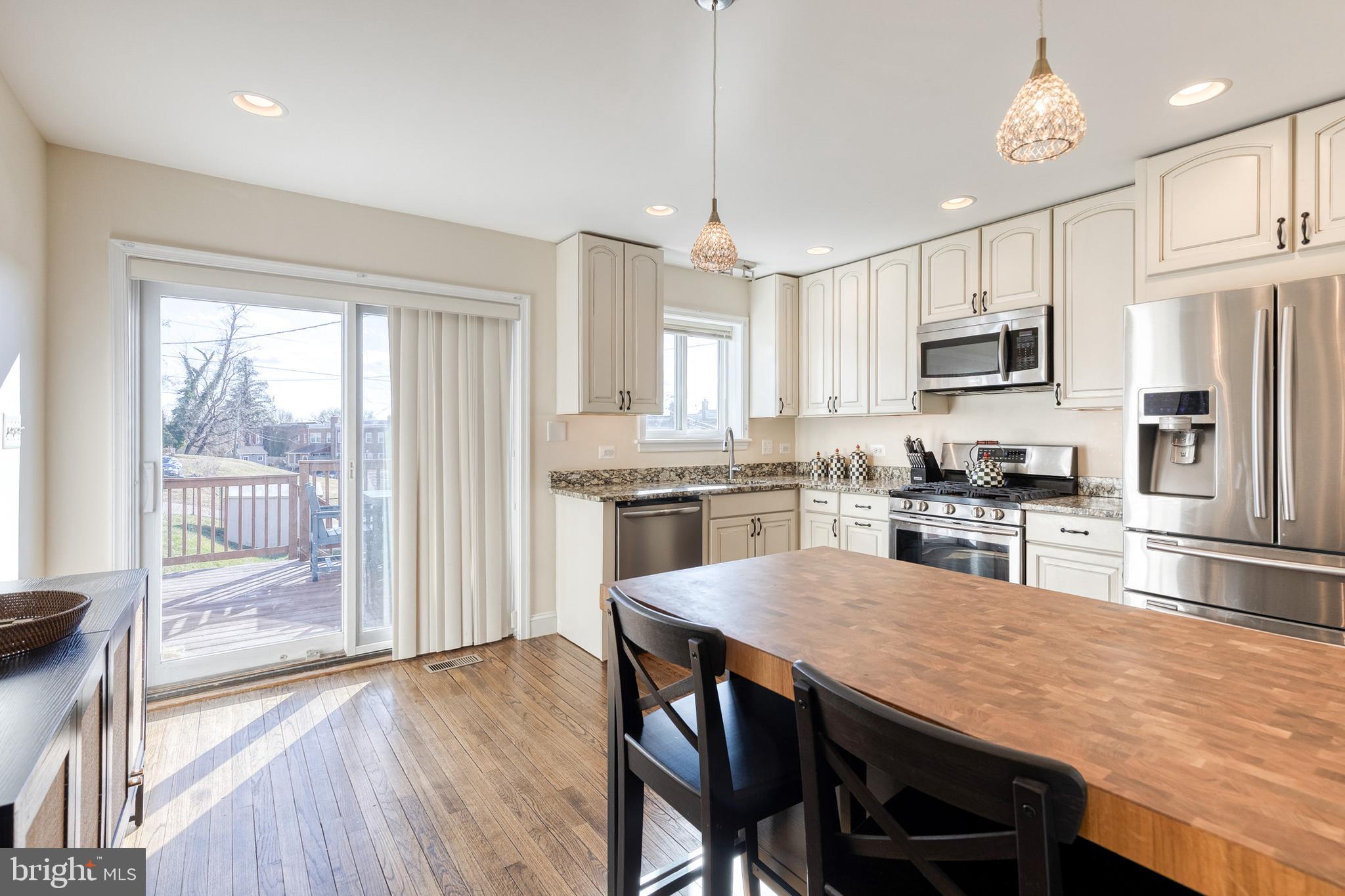 MEDFIELD - Residential