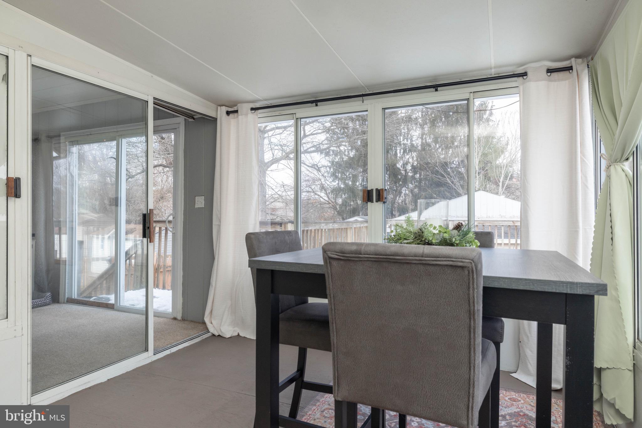 MEADOWVIEW - Residential