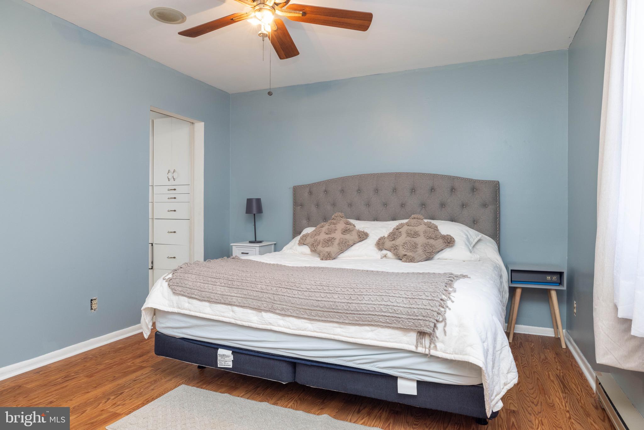 MEADOWVIEW - Residential