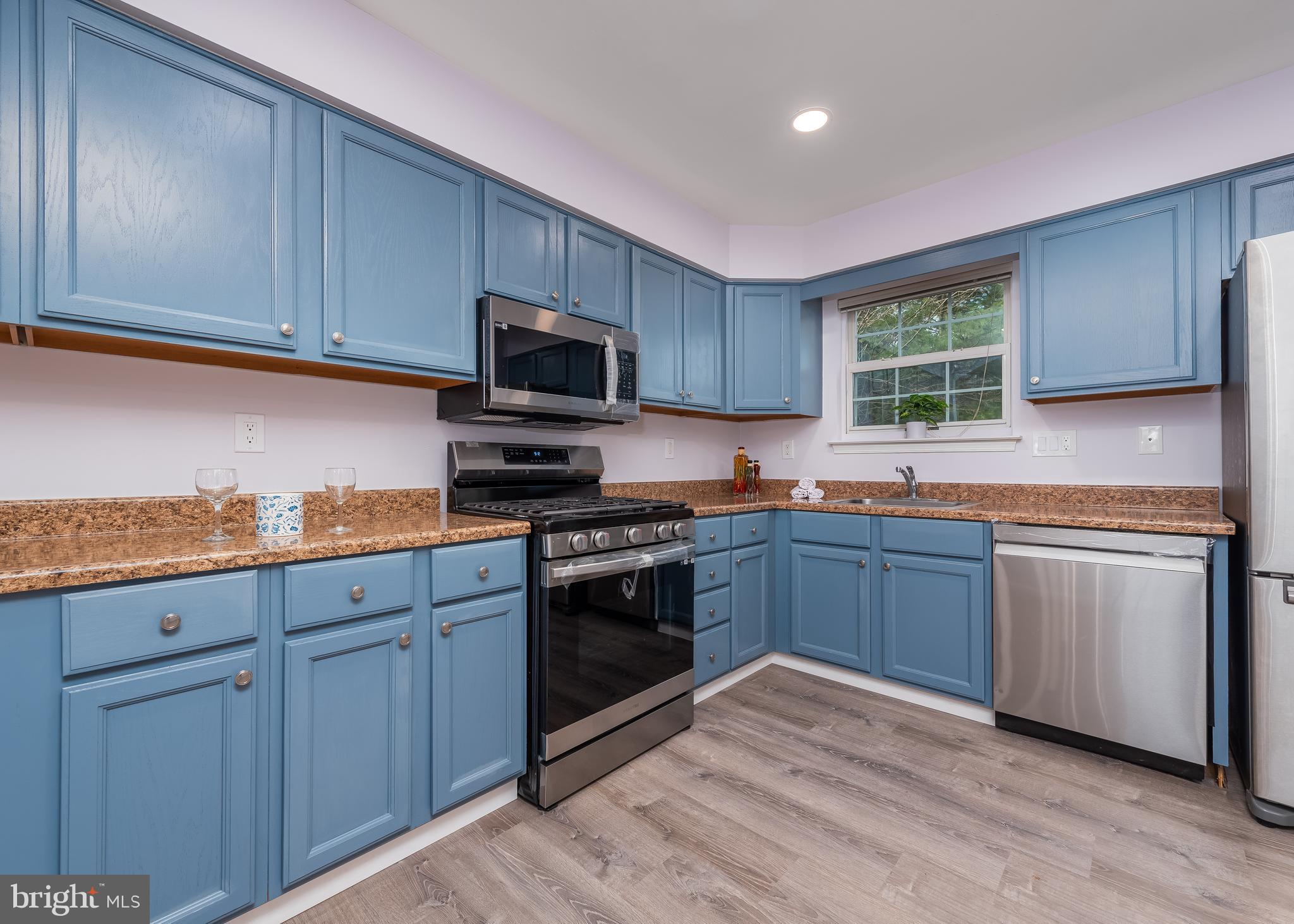 LONG REACH - Residential