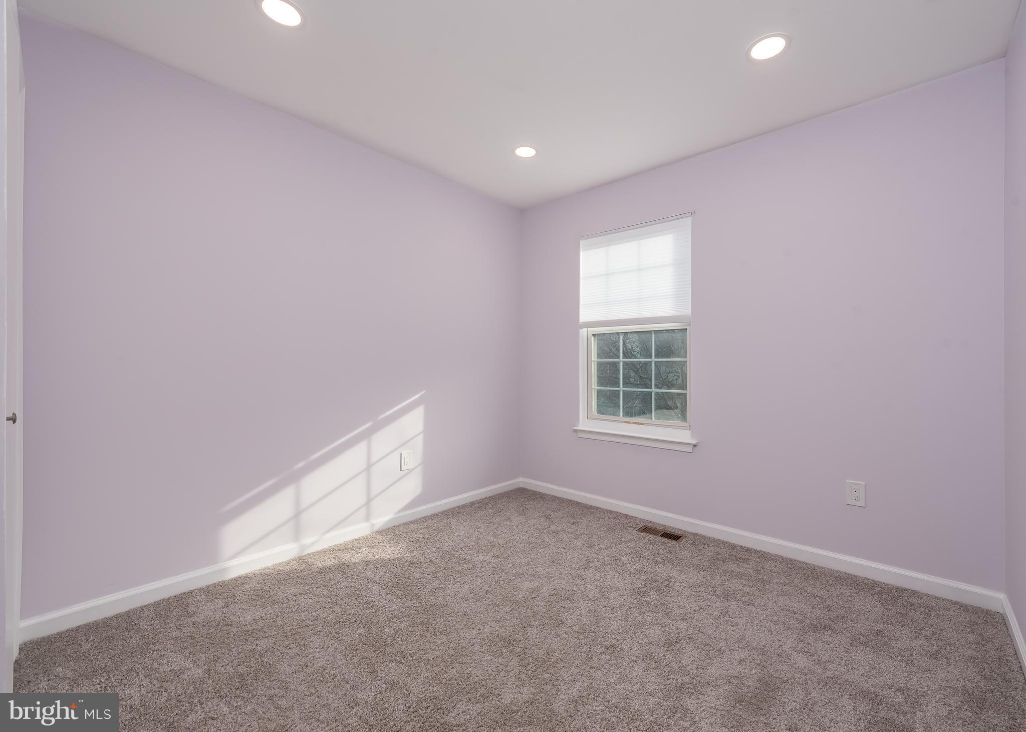 LONG REACH - Residential