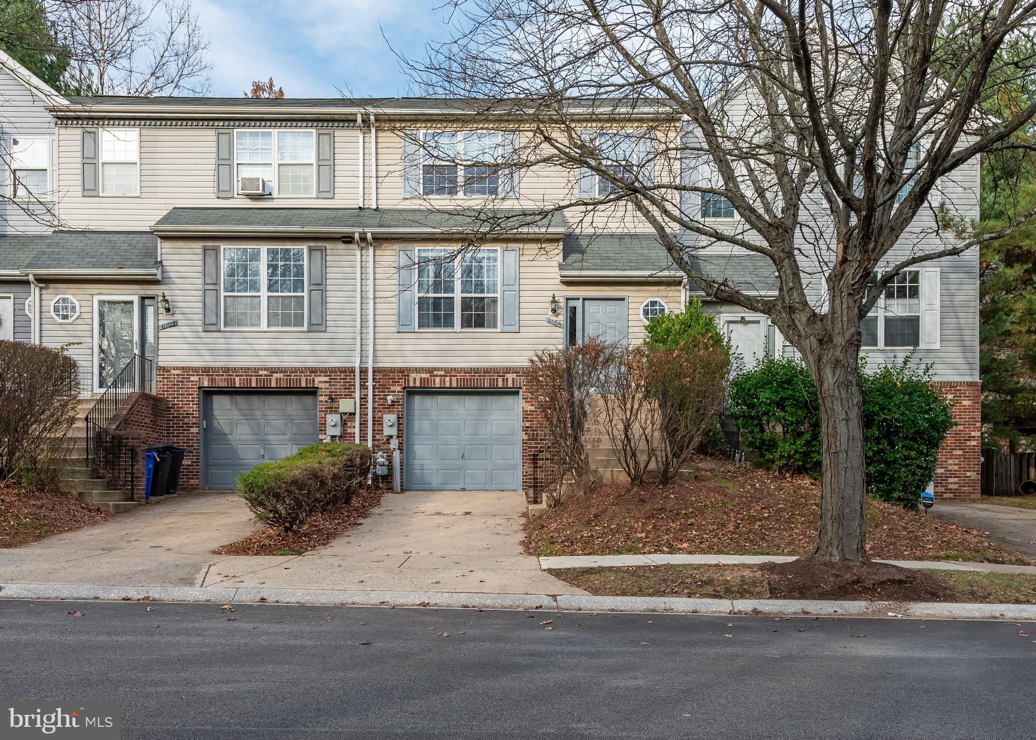 LONG REACH - Residential