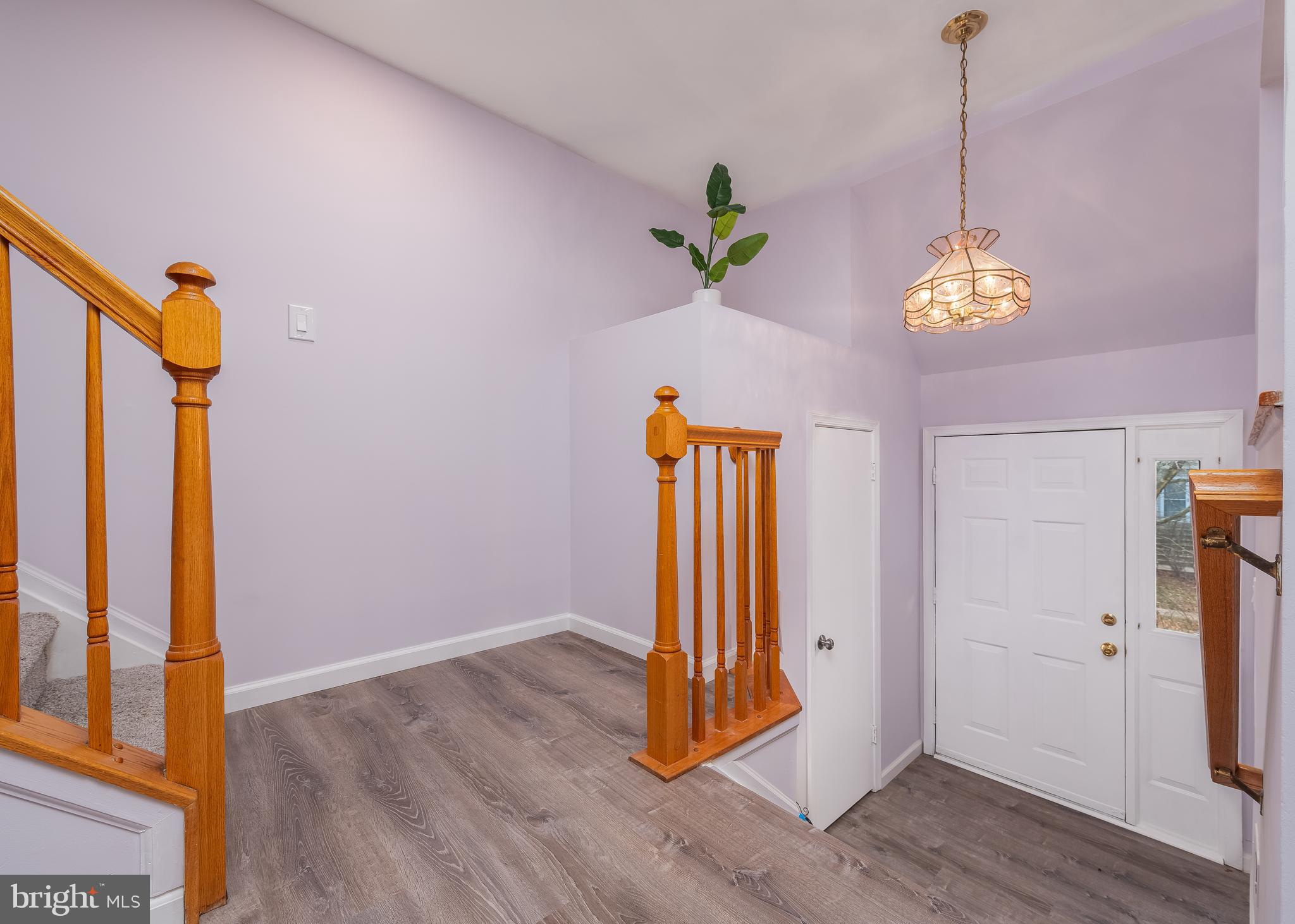 LONG REACH - Residential