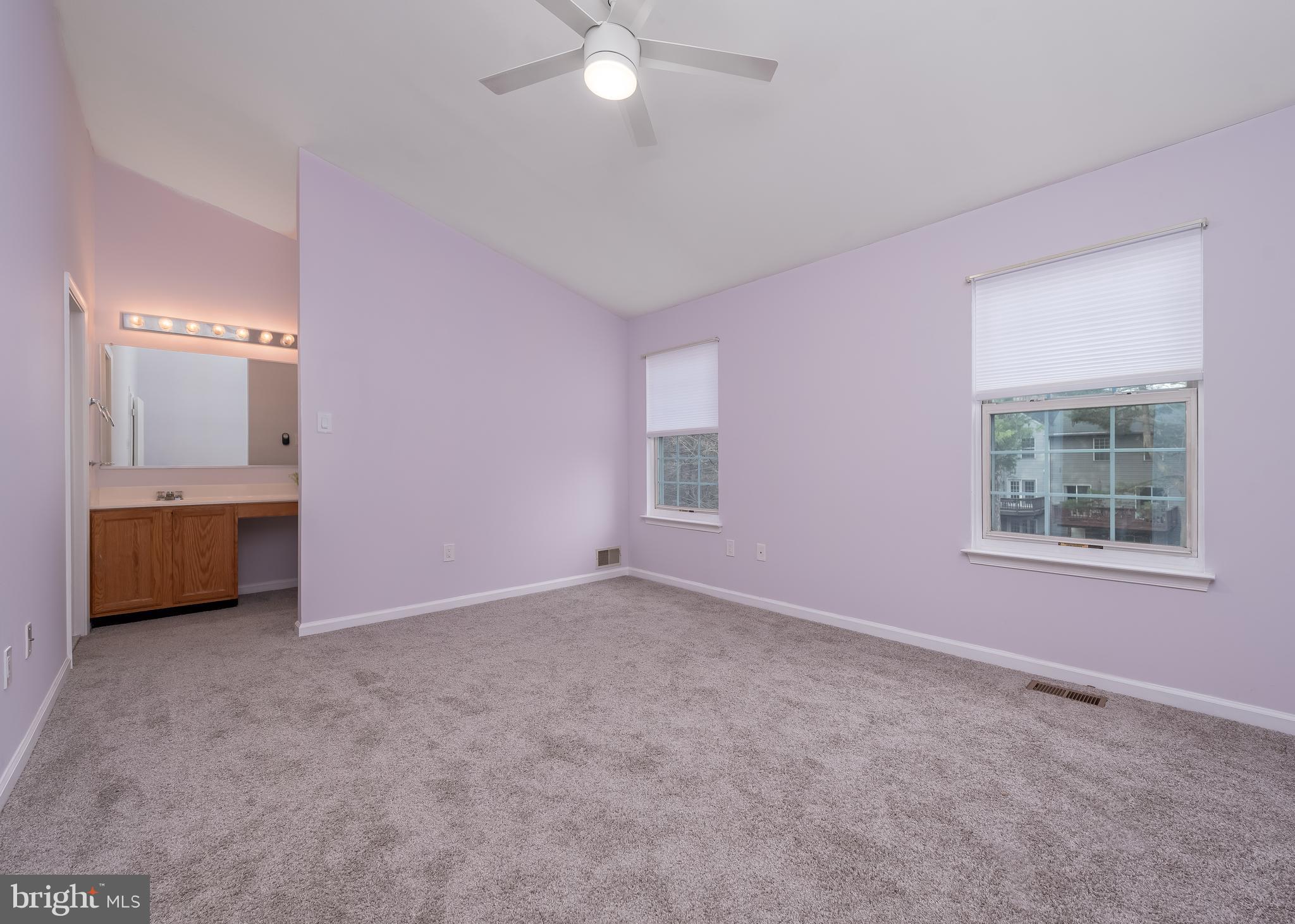 LONG REACH - Residential