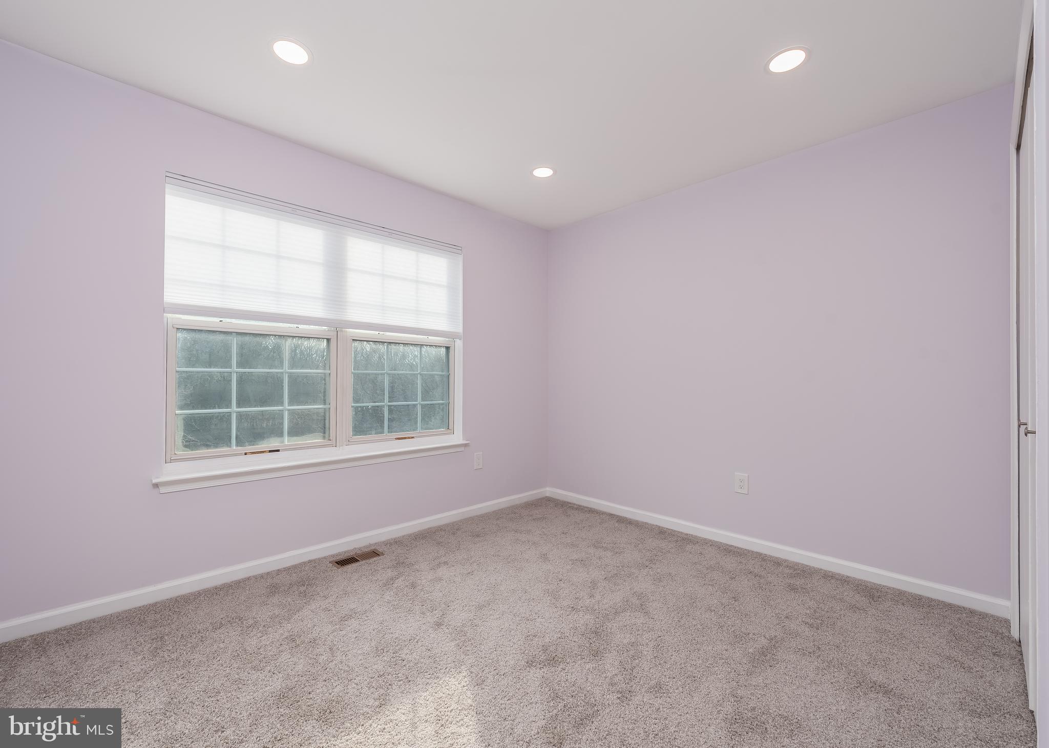 LONG REACH - Residential