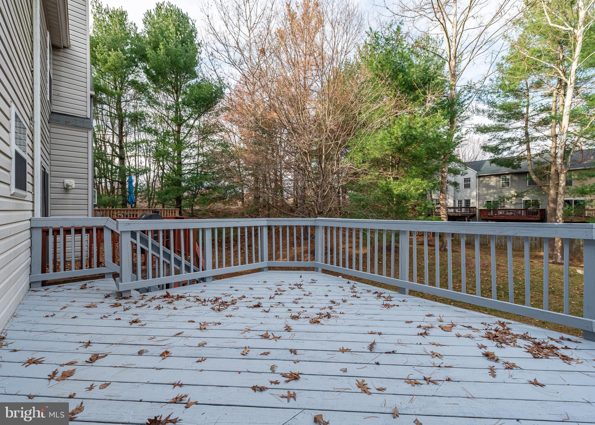 LONG REACH - Residential