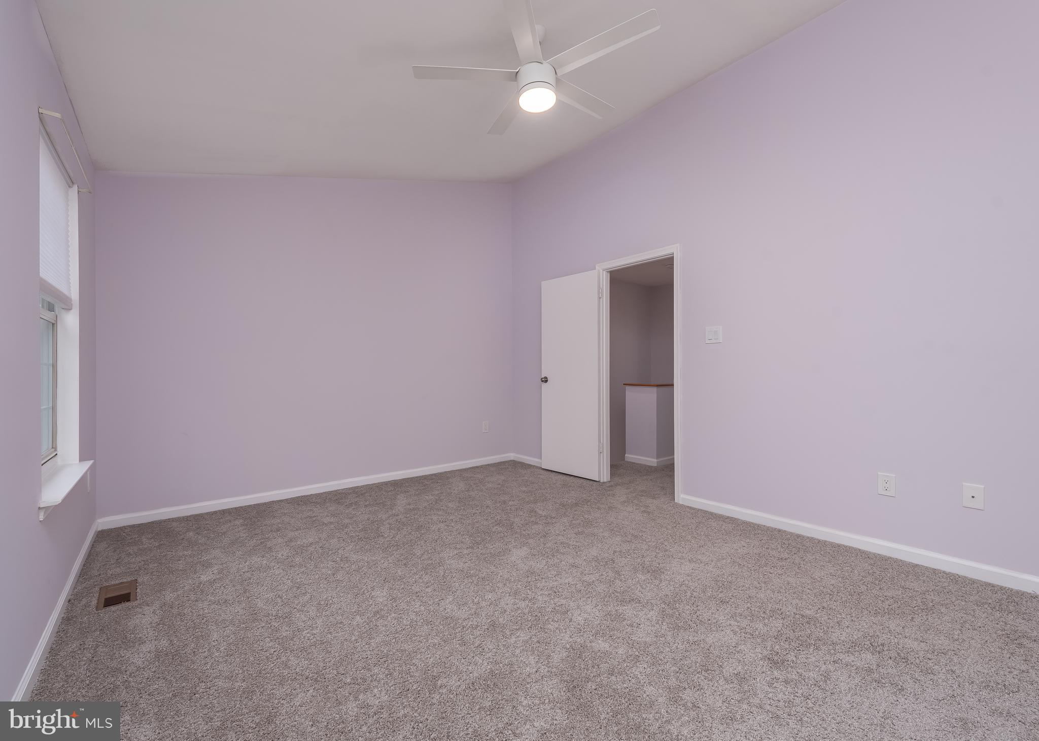 LONG REACH - Residential