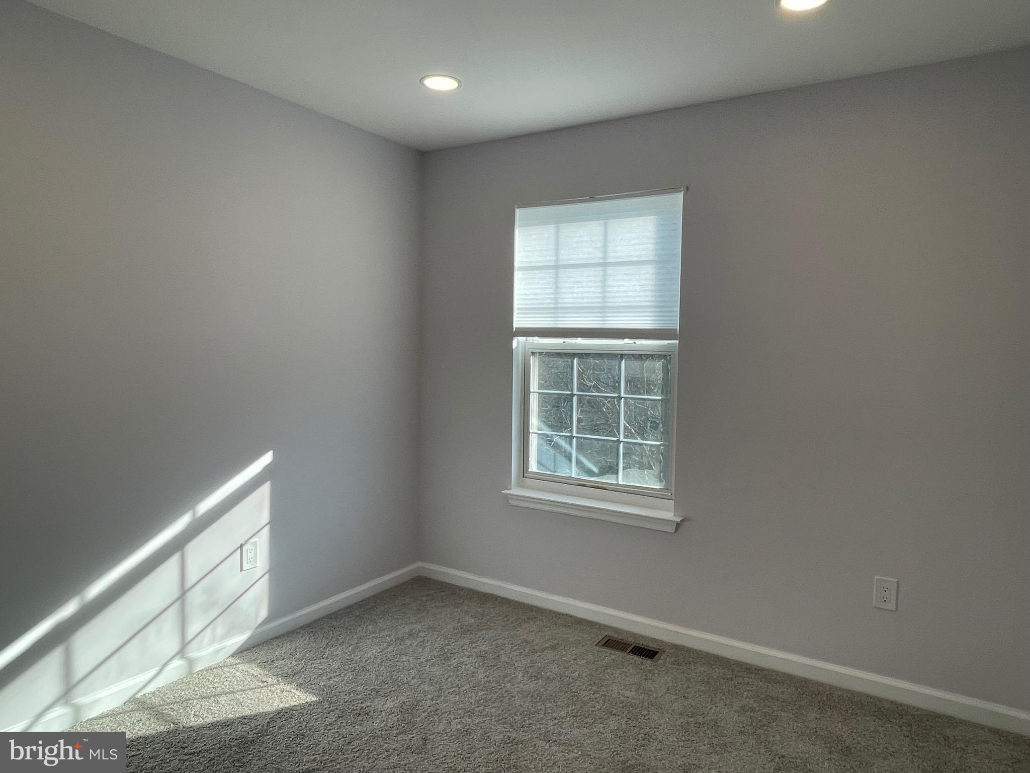 LONG REACH - Residential