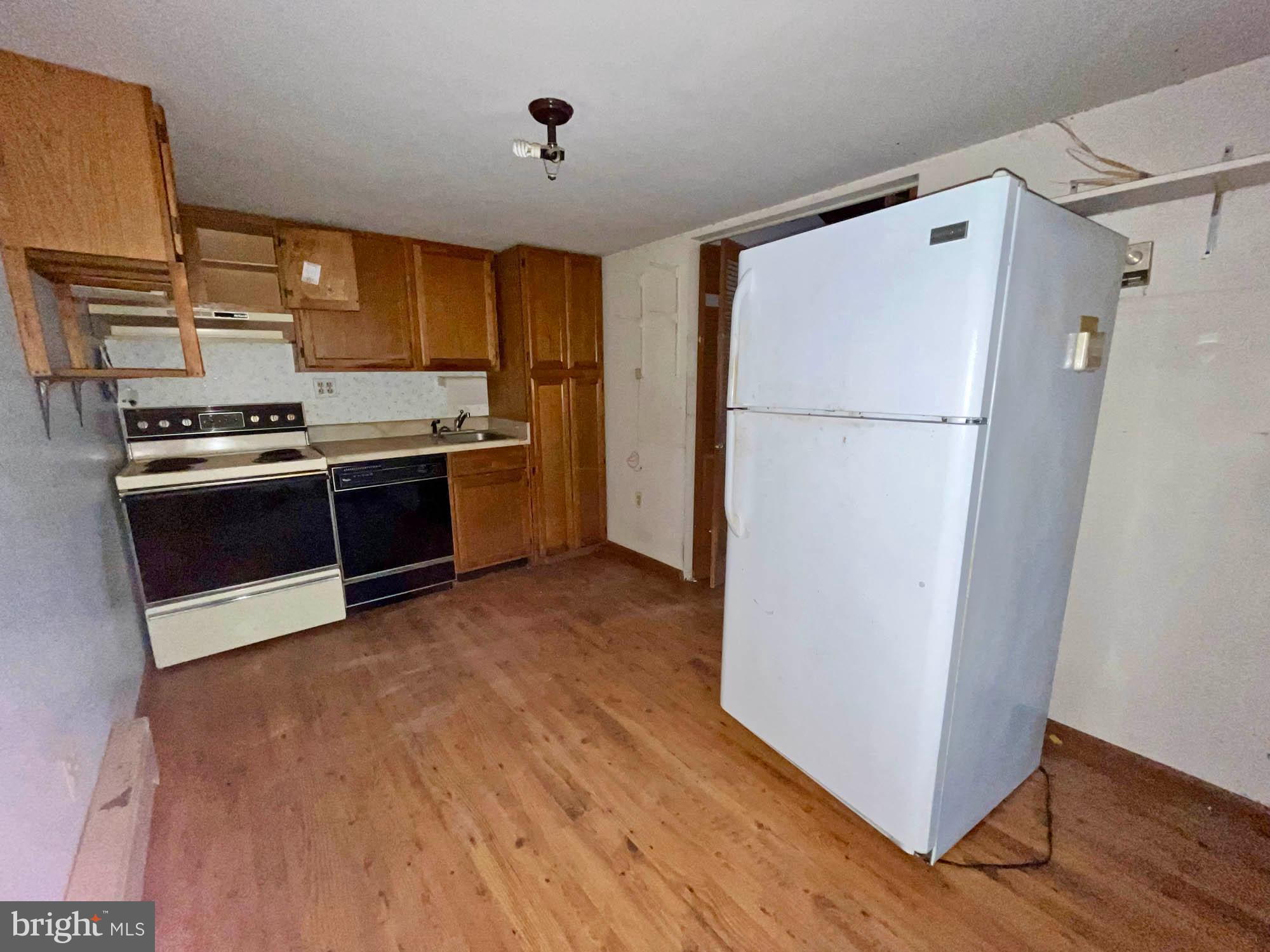 GLEN BURNIE HEIGHTS - Residential