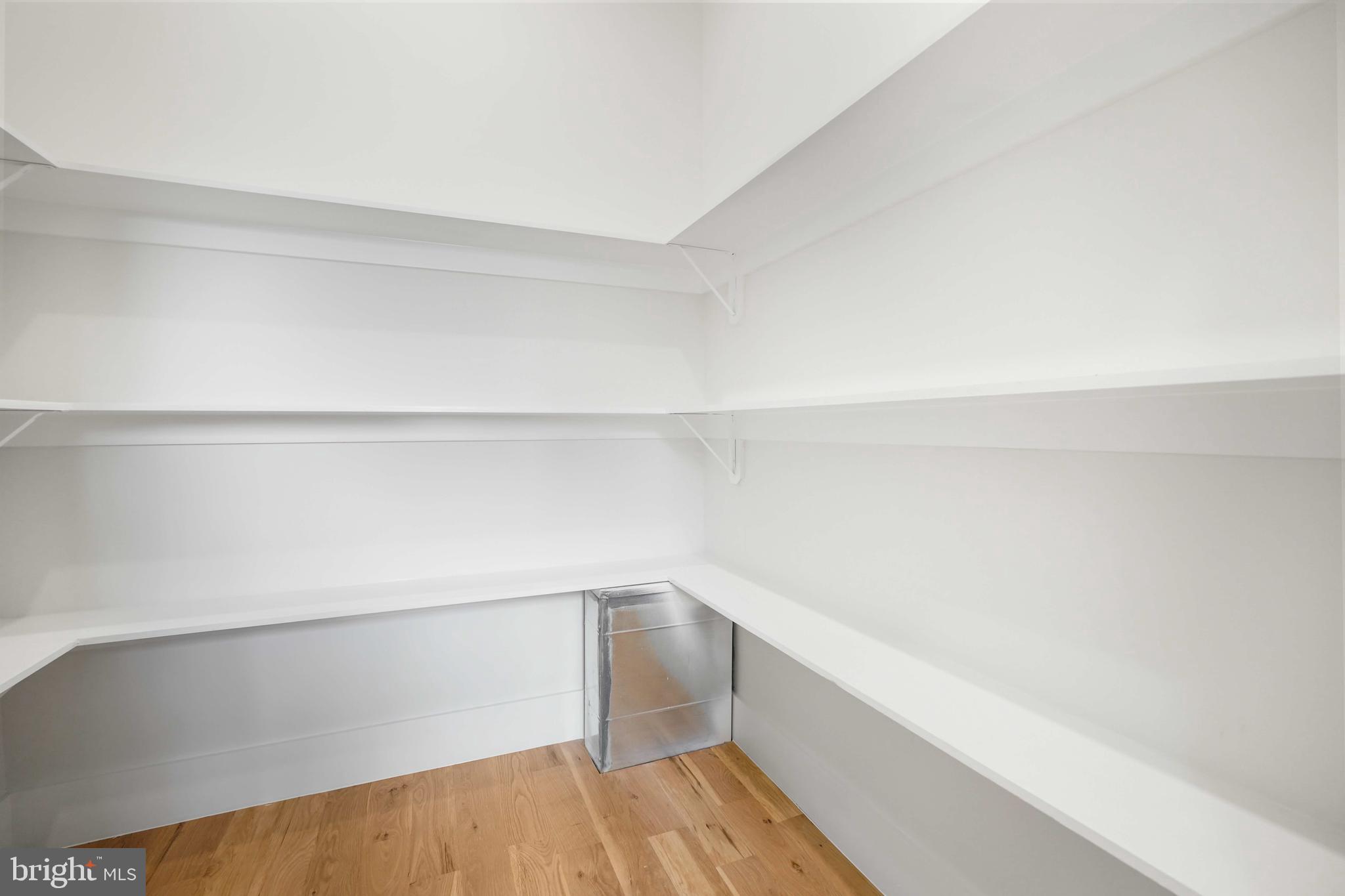 BEL AIR - Residential