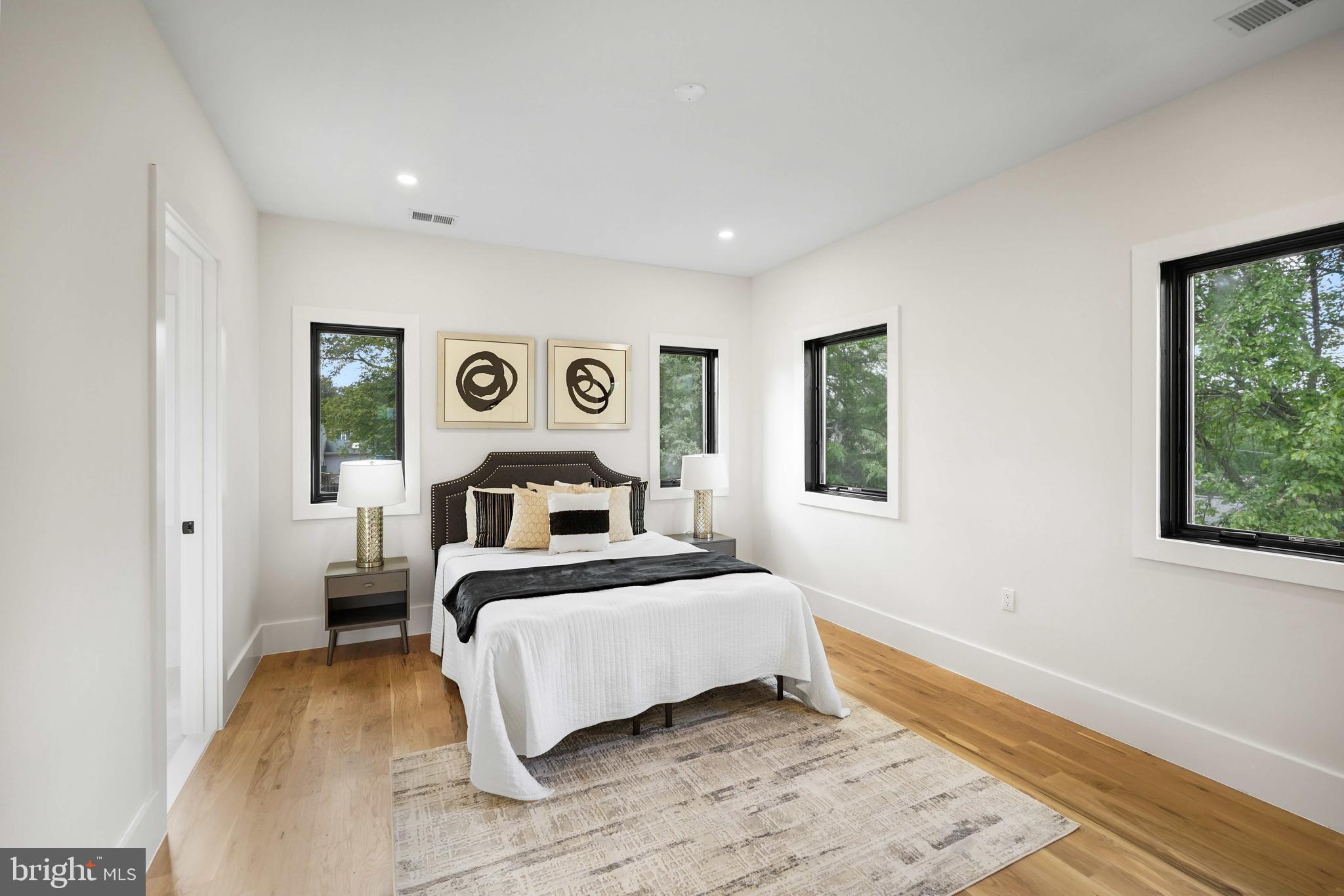 BEL AIR - Residential