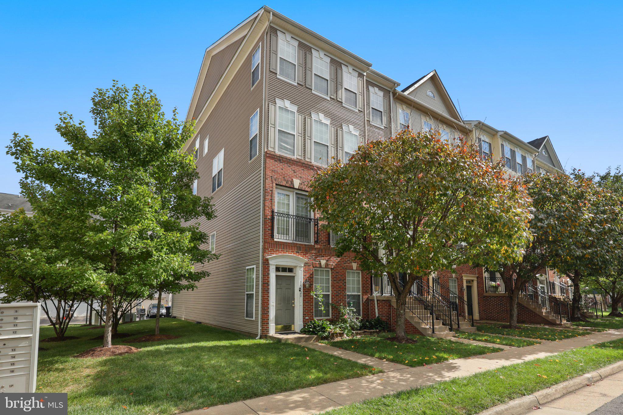 15522 JOHN DISKIN CIRCLE