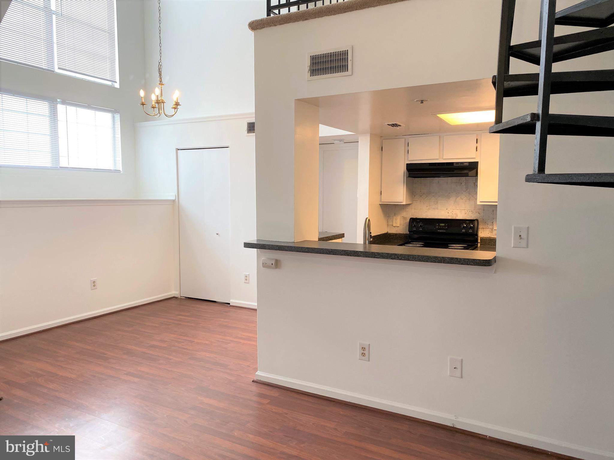 THE VISTAS - Residential Lease