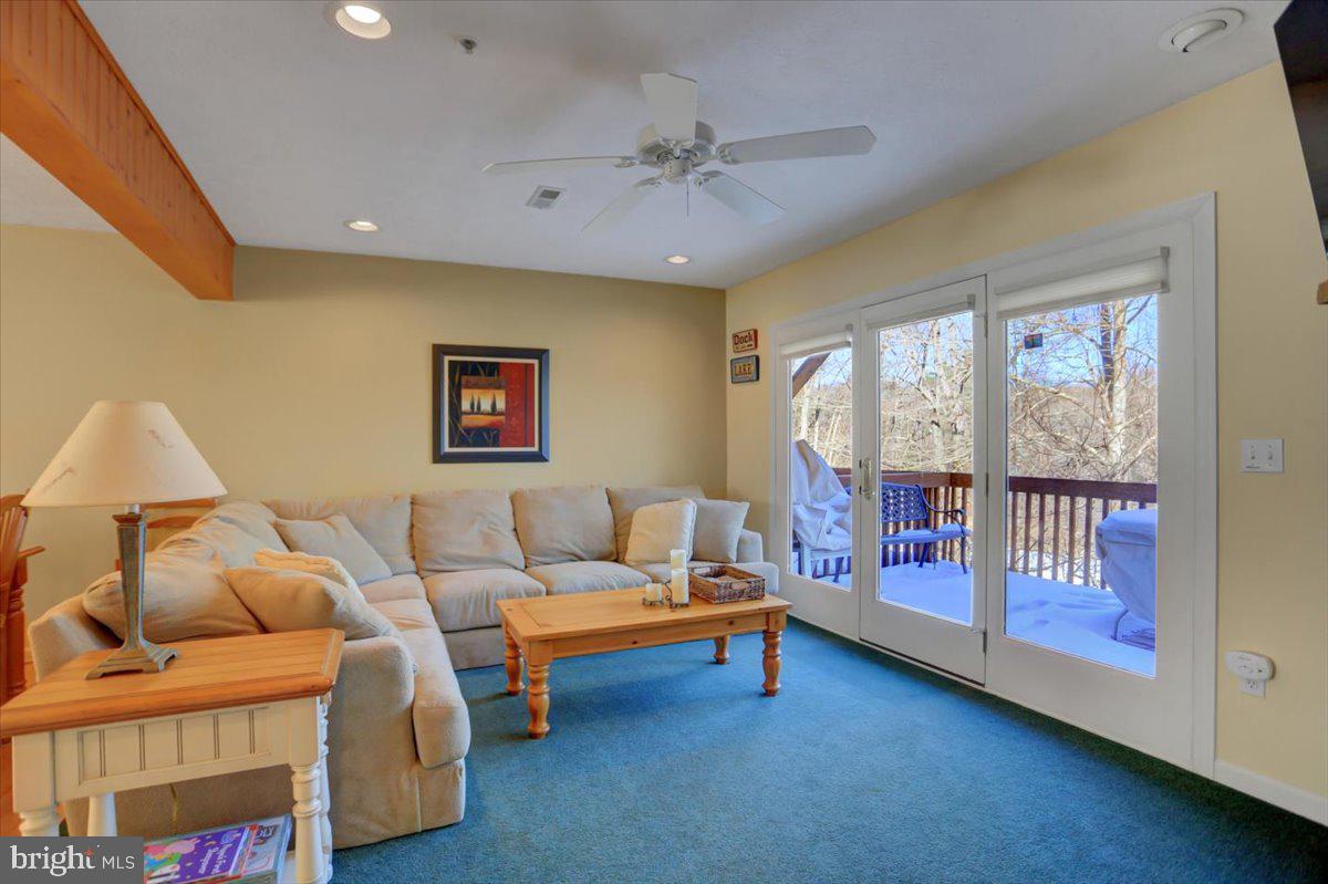 DEEP CREEK VILLAGE - Residential