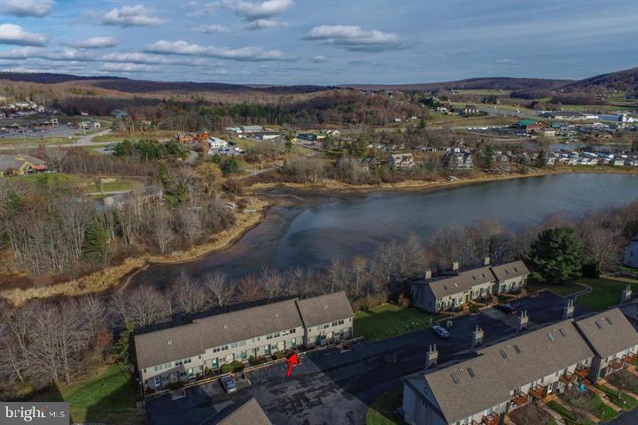 DEEP CREEK VILLAGE - Residential