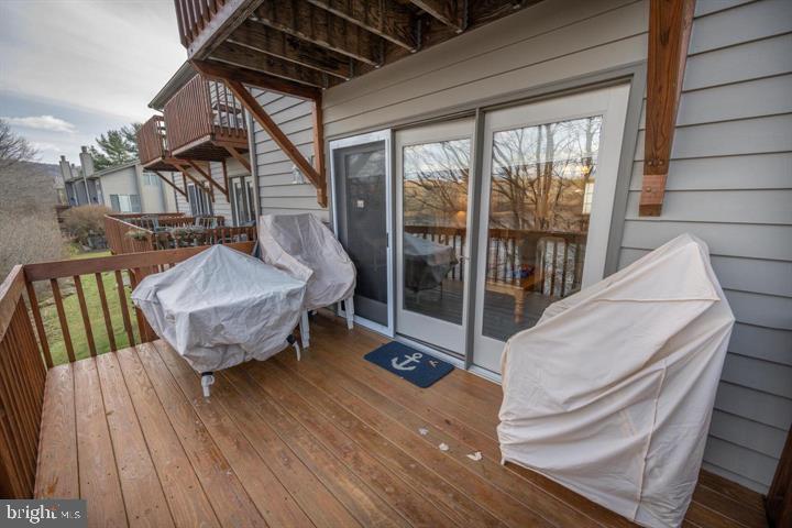 DEEP CREEK VILLAGE - Residential