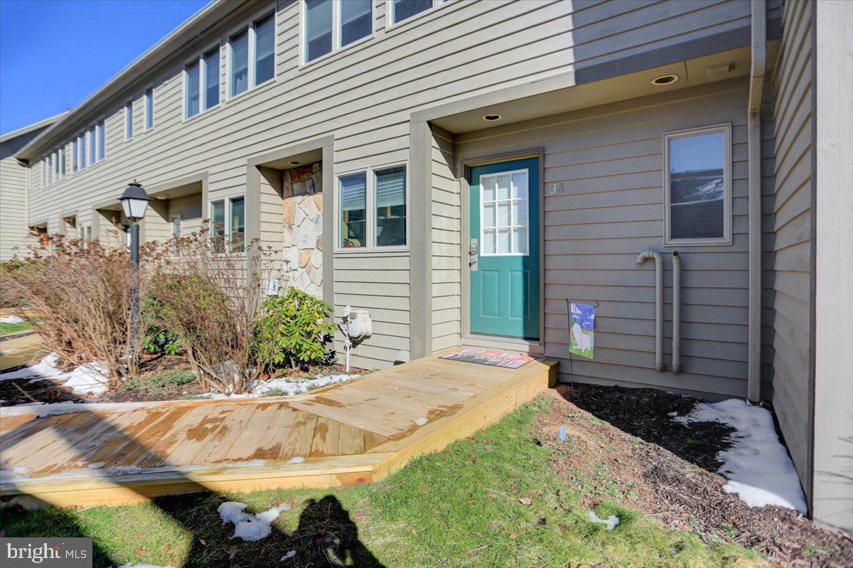 DEEP CREEK VILLAGE - Residential