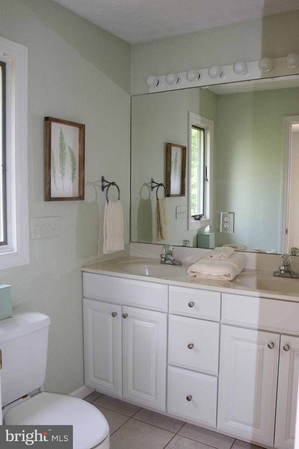 DEEP CREEK VILLAGE - Residential