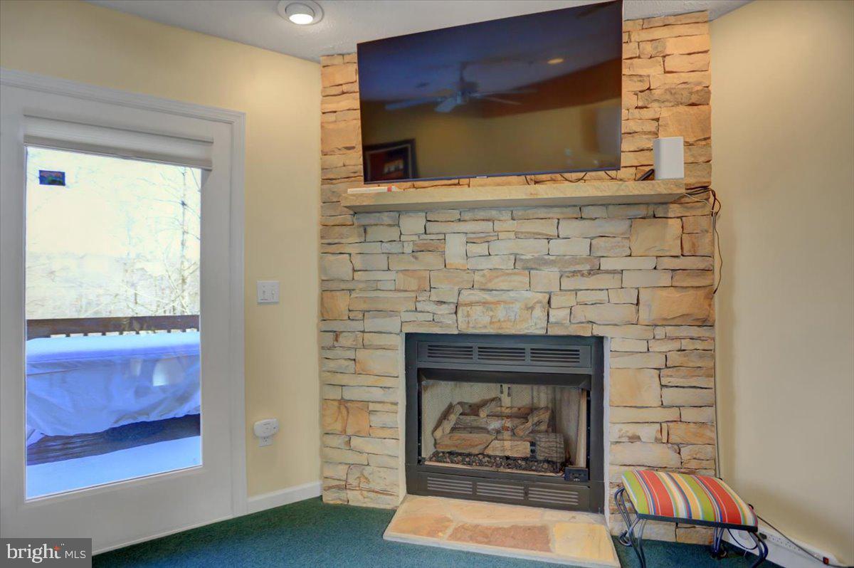 DEEP CREEK VILLAGE - Residential