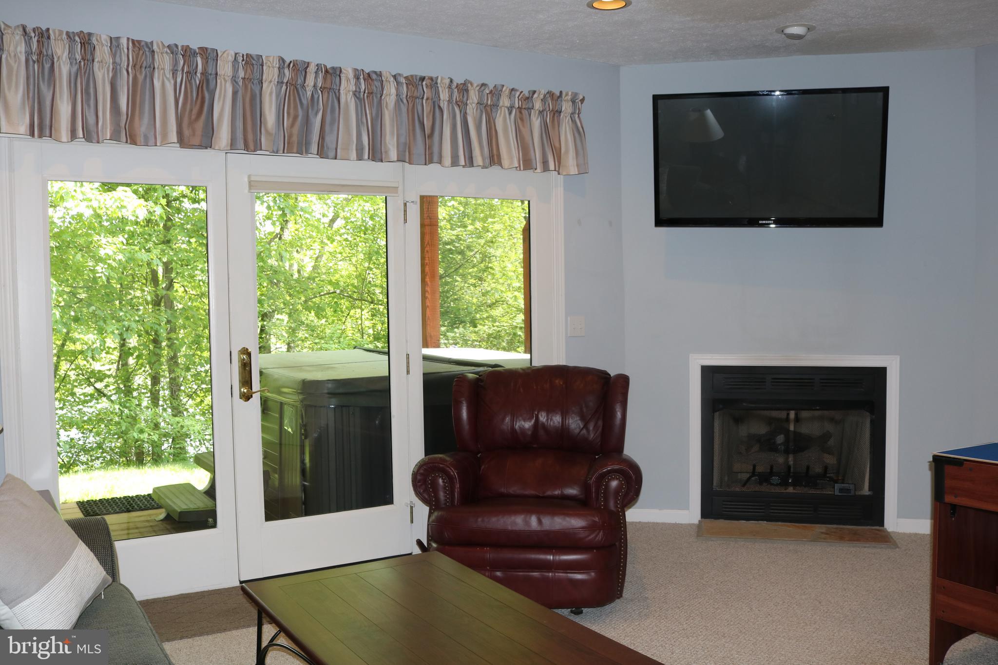 DEEP CREEK VILLAGE - Residential