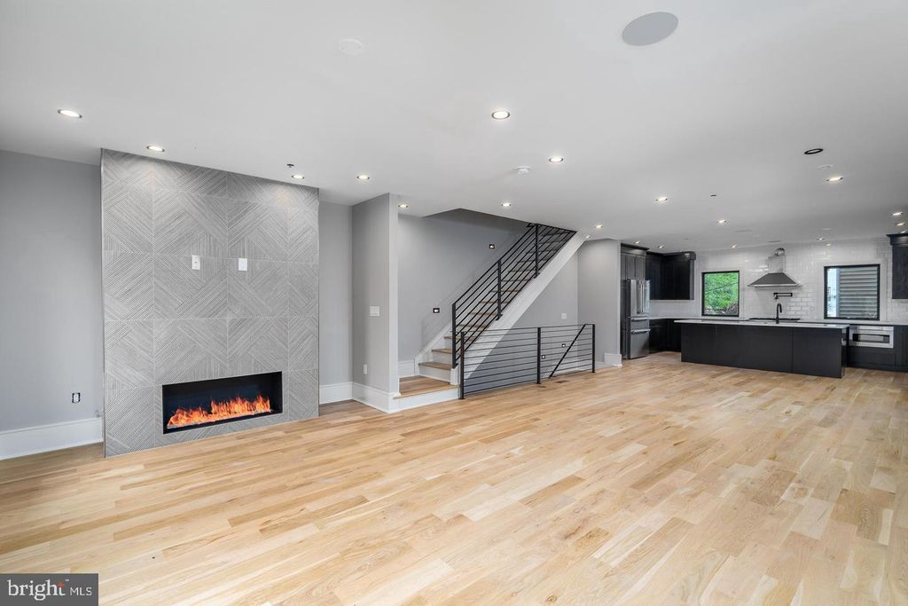 Photo of 909 Emily Street, PHILADELPHIA, PA 19148 (MLS # PAPH2575748)