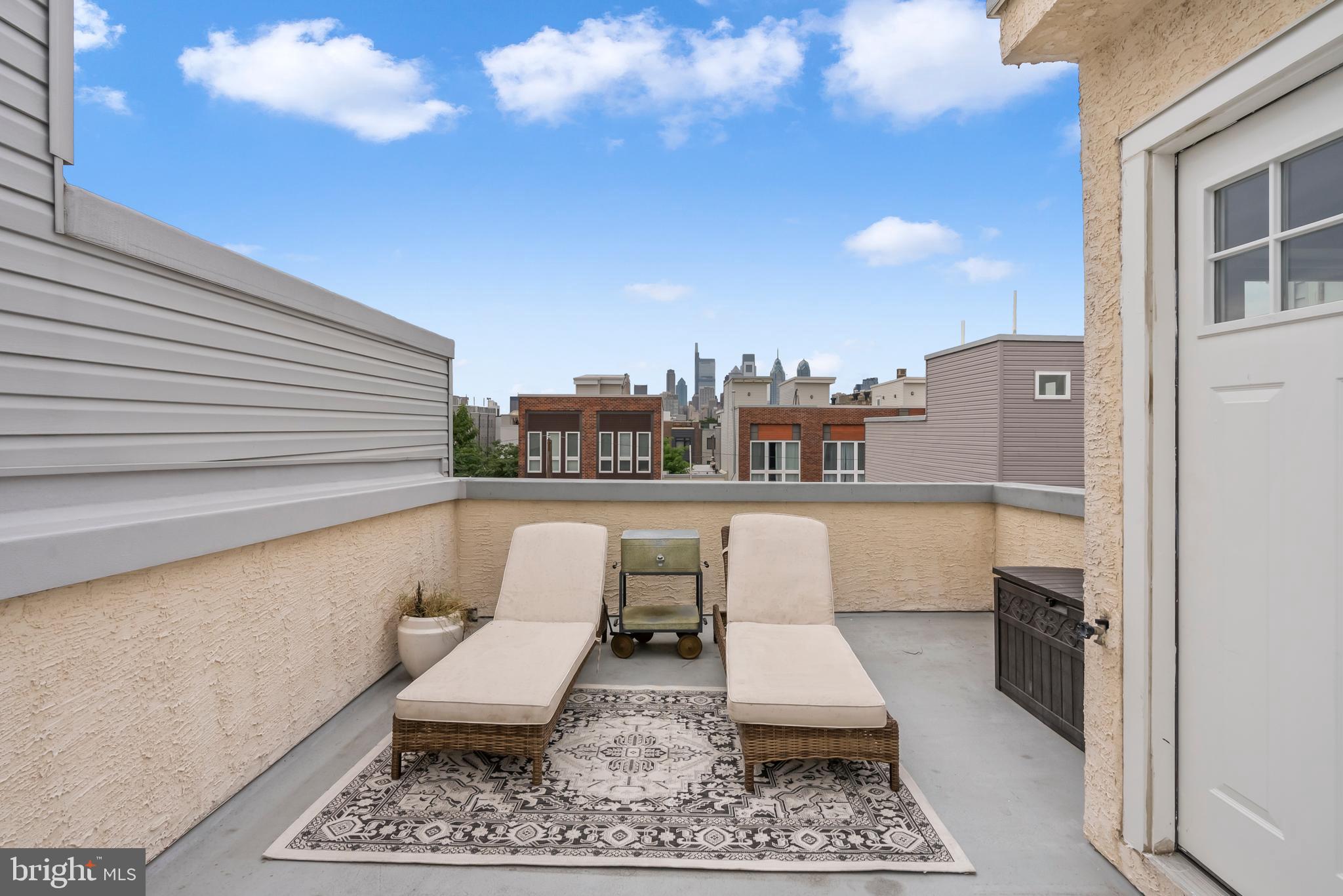 POINT BREEZE - Residential