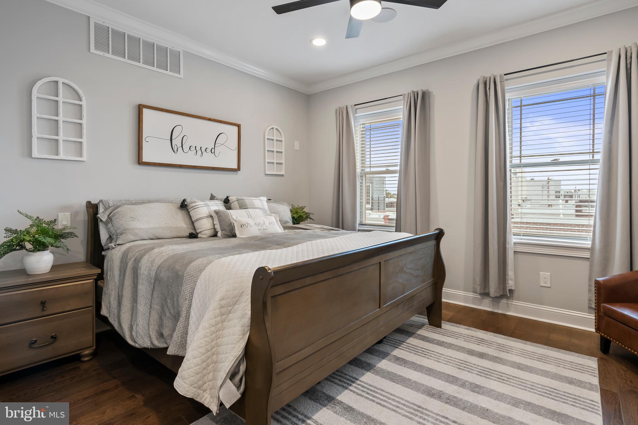 POINT BREEZE - Residential