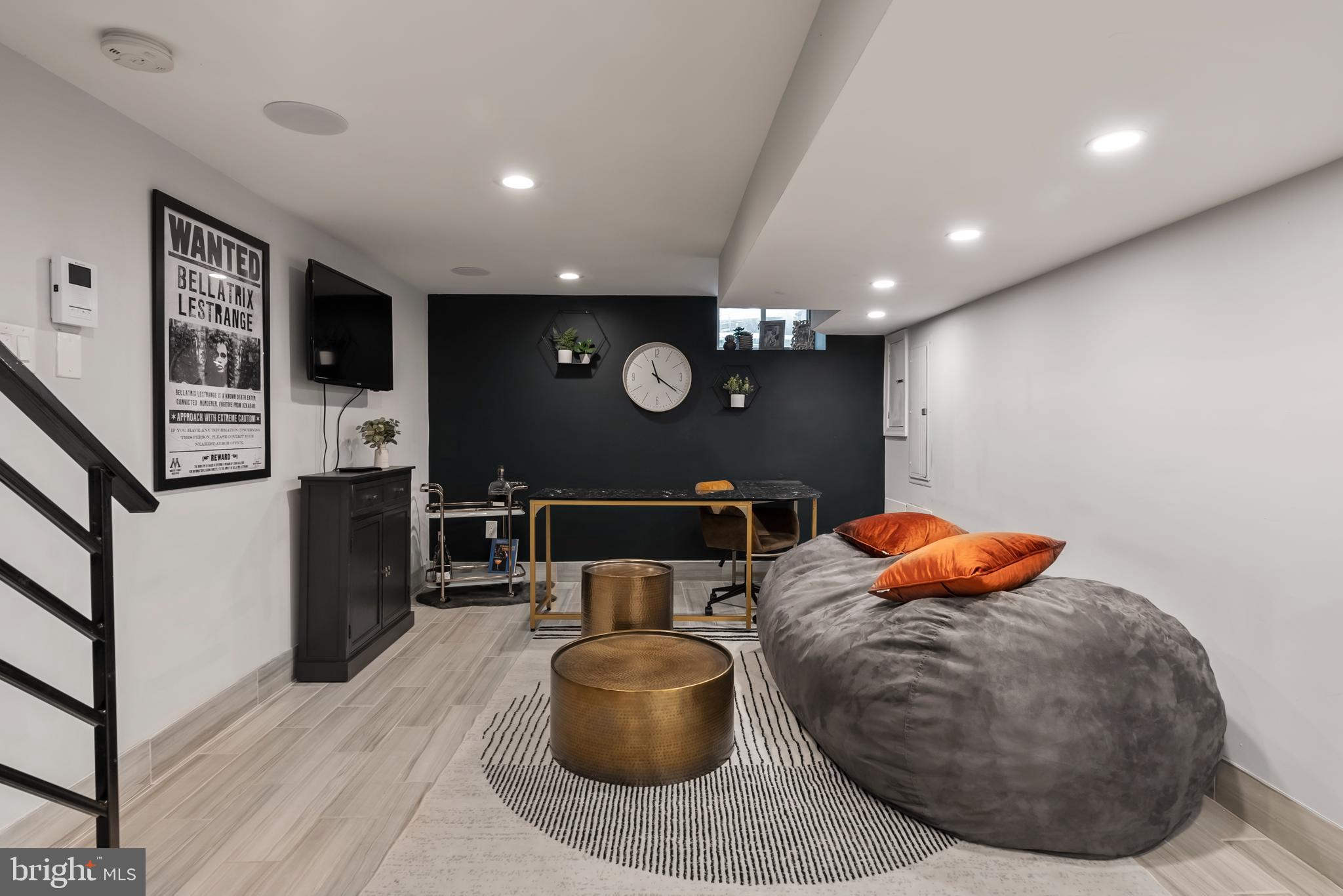 POINT BREEZE - Residential