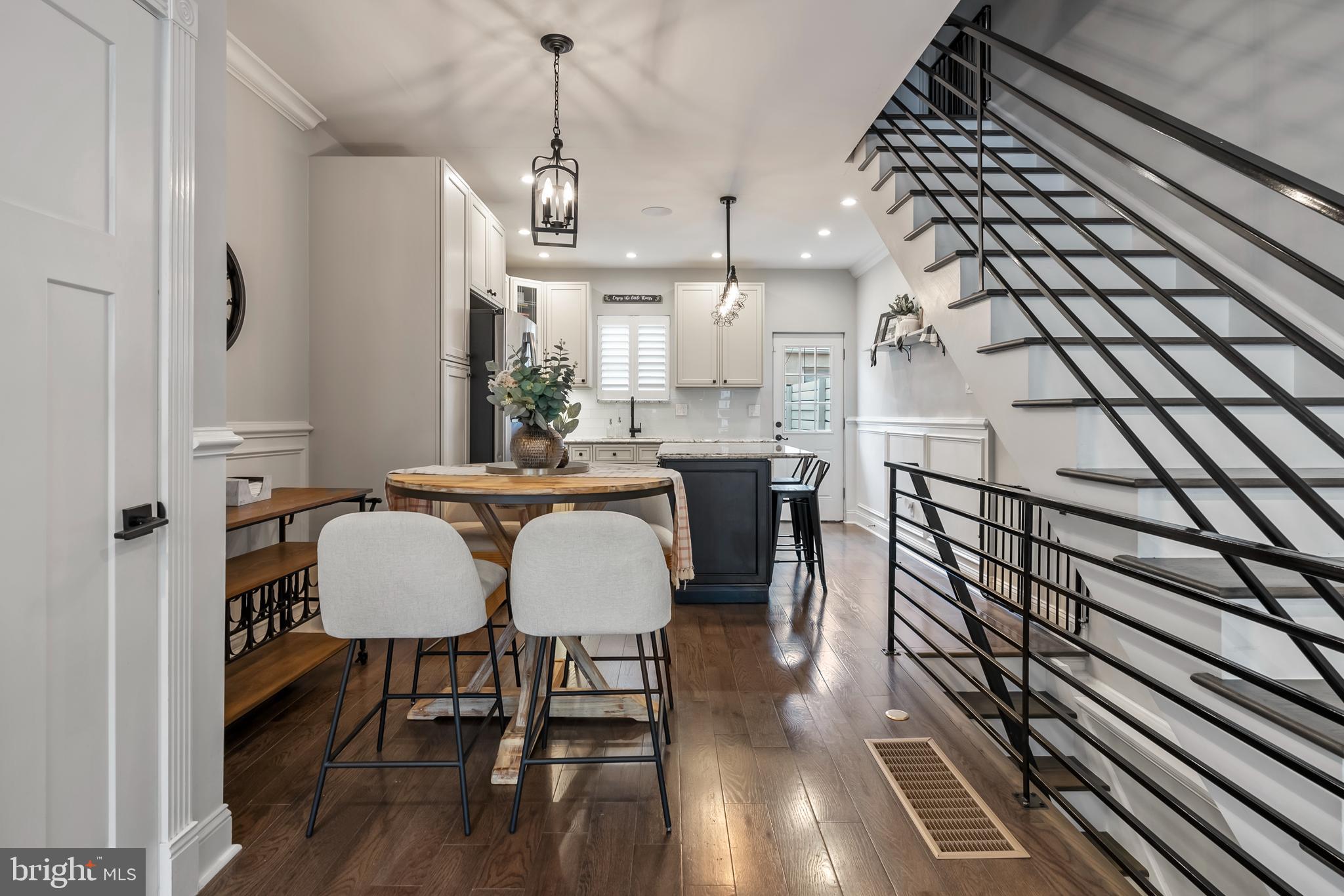 POINT BREEZE - Residential