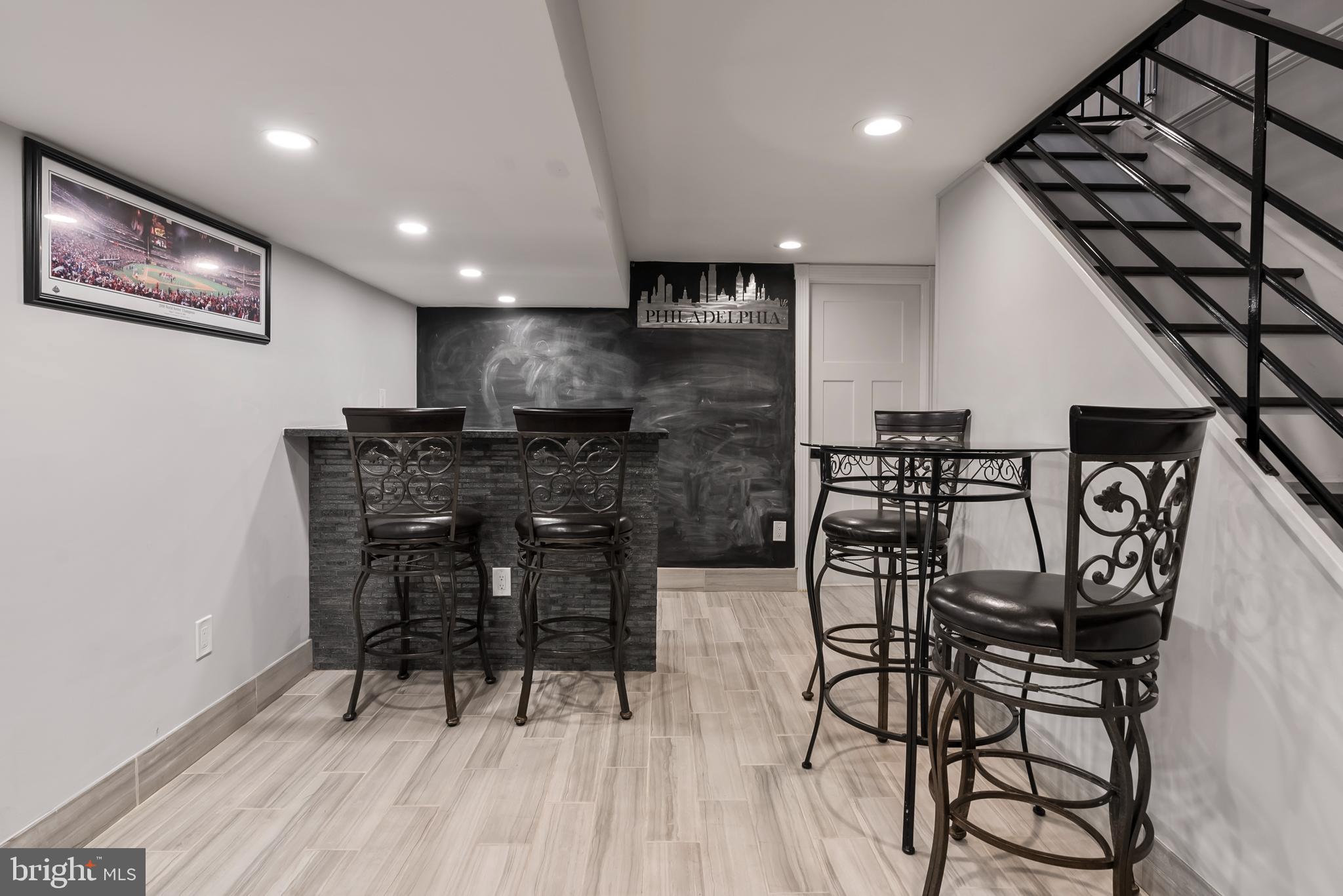 POINT BREEZE - Residential