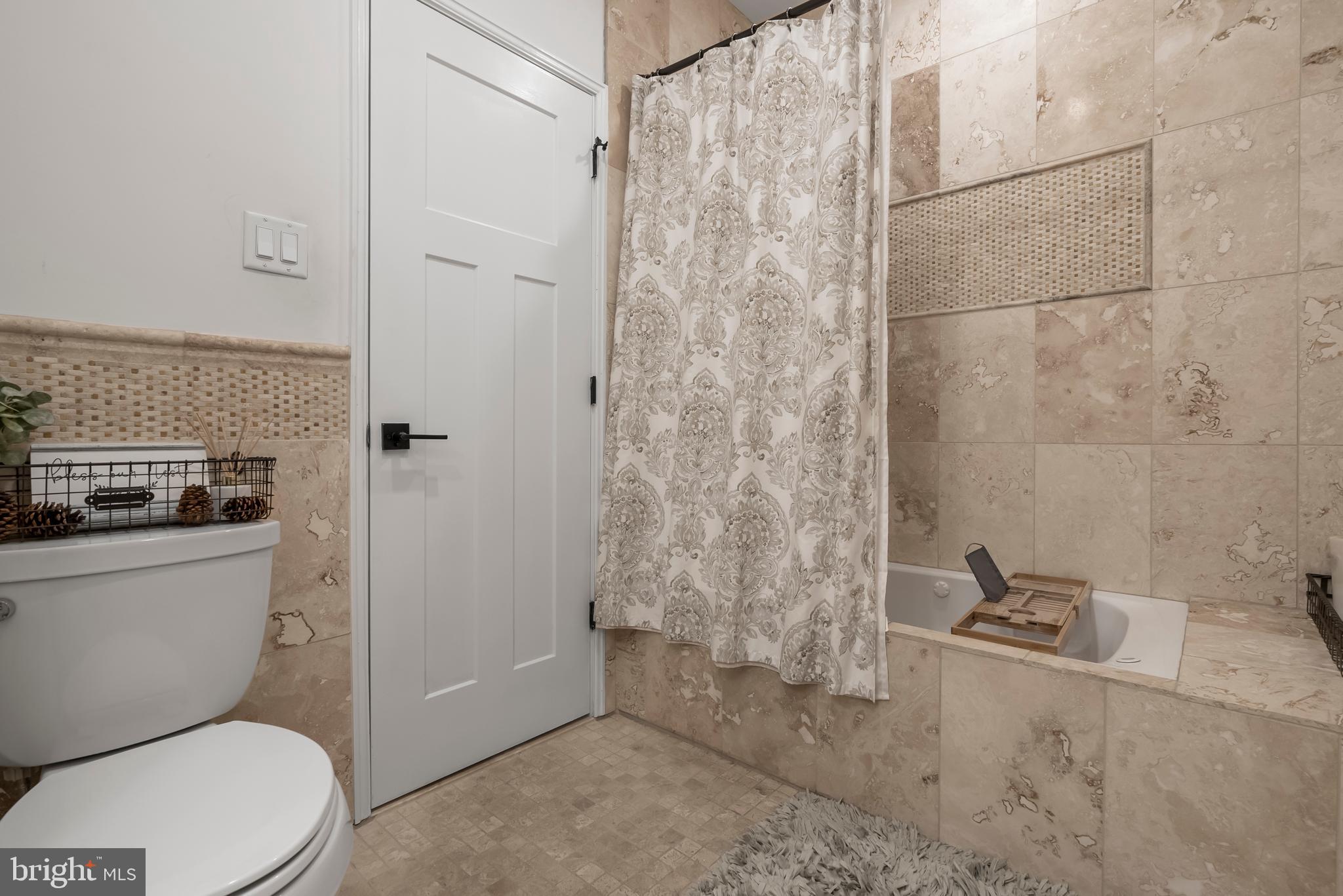 POINT BREEZE - Residential