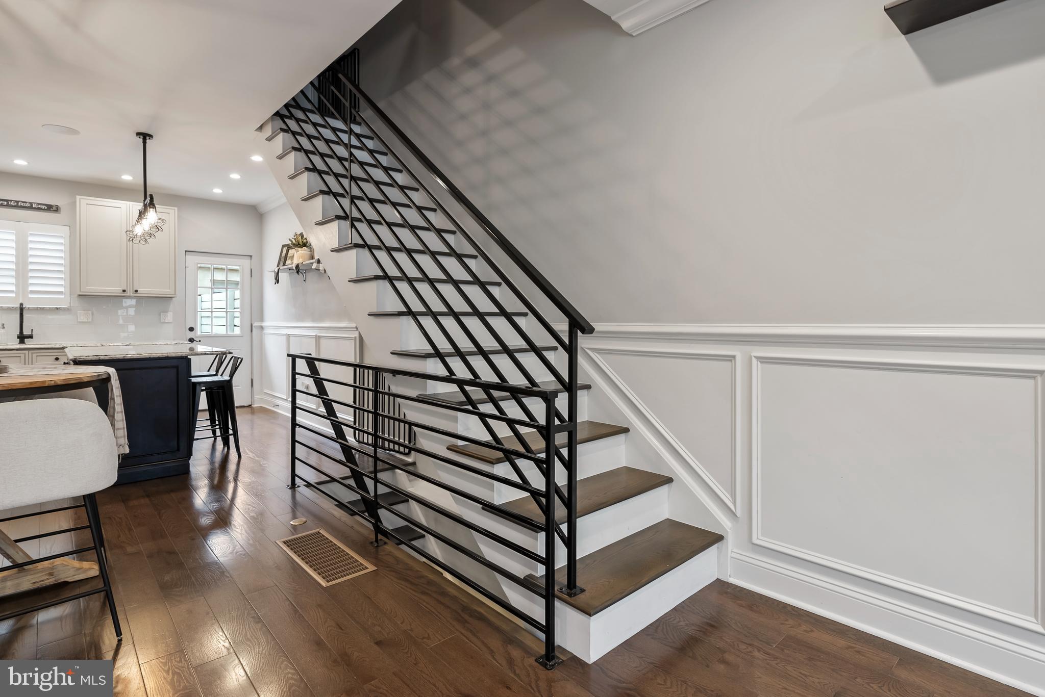 POINT BREEZE - Residential